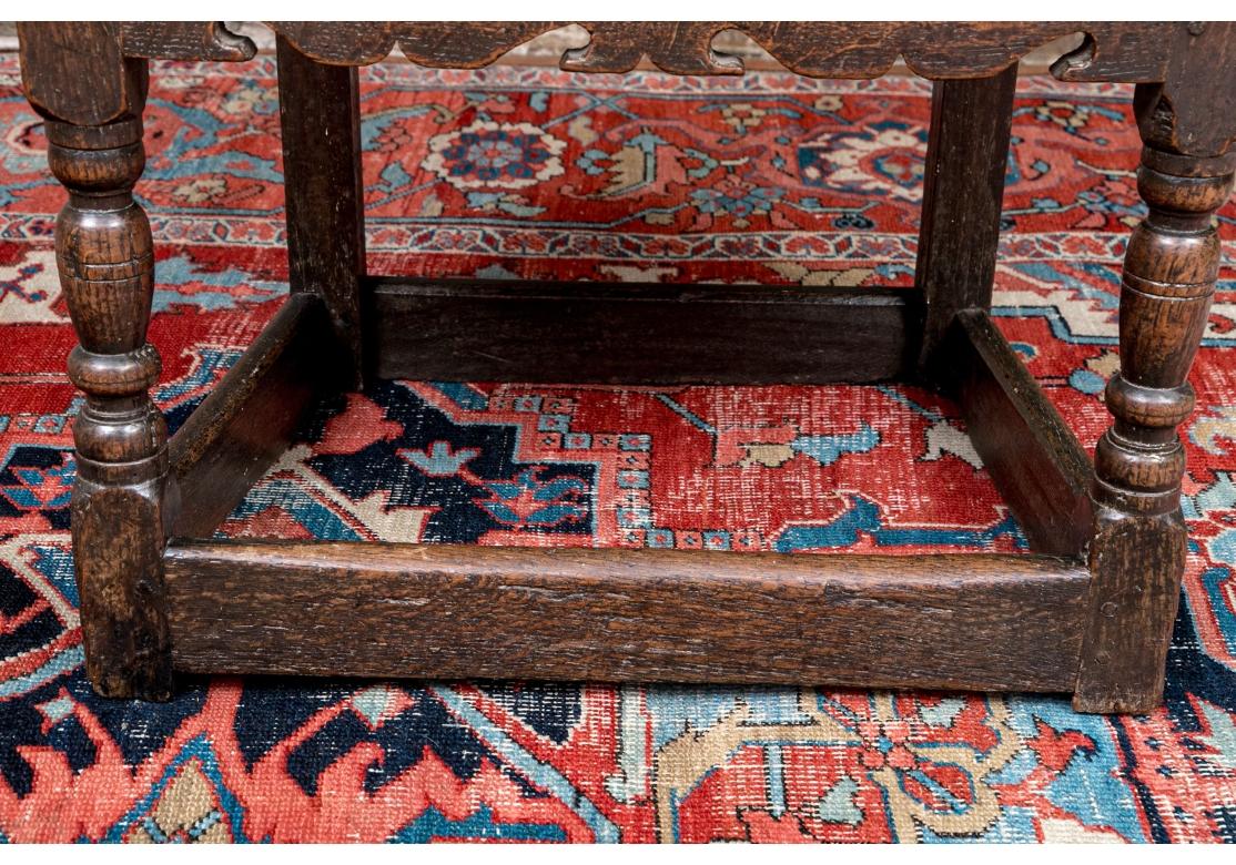 Spätes 18. Jahrhundert Jacobean Stil Hall Stuhl im Angebot 7
