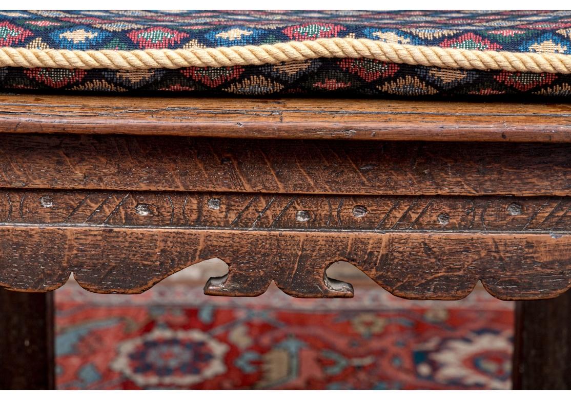 Spätes 18. Jahrhundert Jacobean Stil Hall Stuhl im Angebot 8