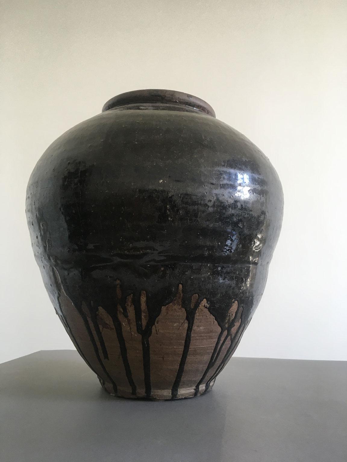 Late 18th Century Khmer Brown Glazed Terracotta Vase For Sale 7