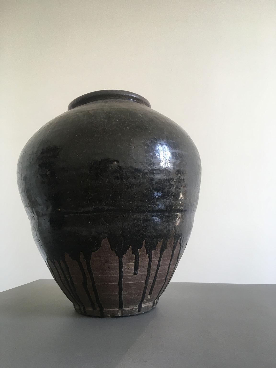 Late 18th Century Khmer Brown Glazed Terracotta Vase For Sale 1