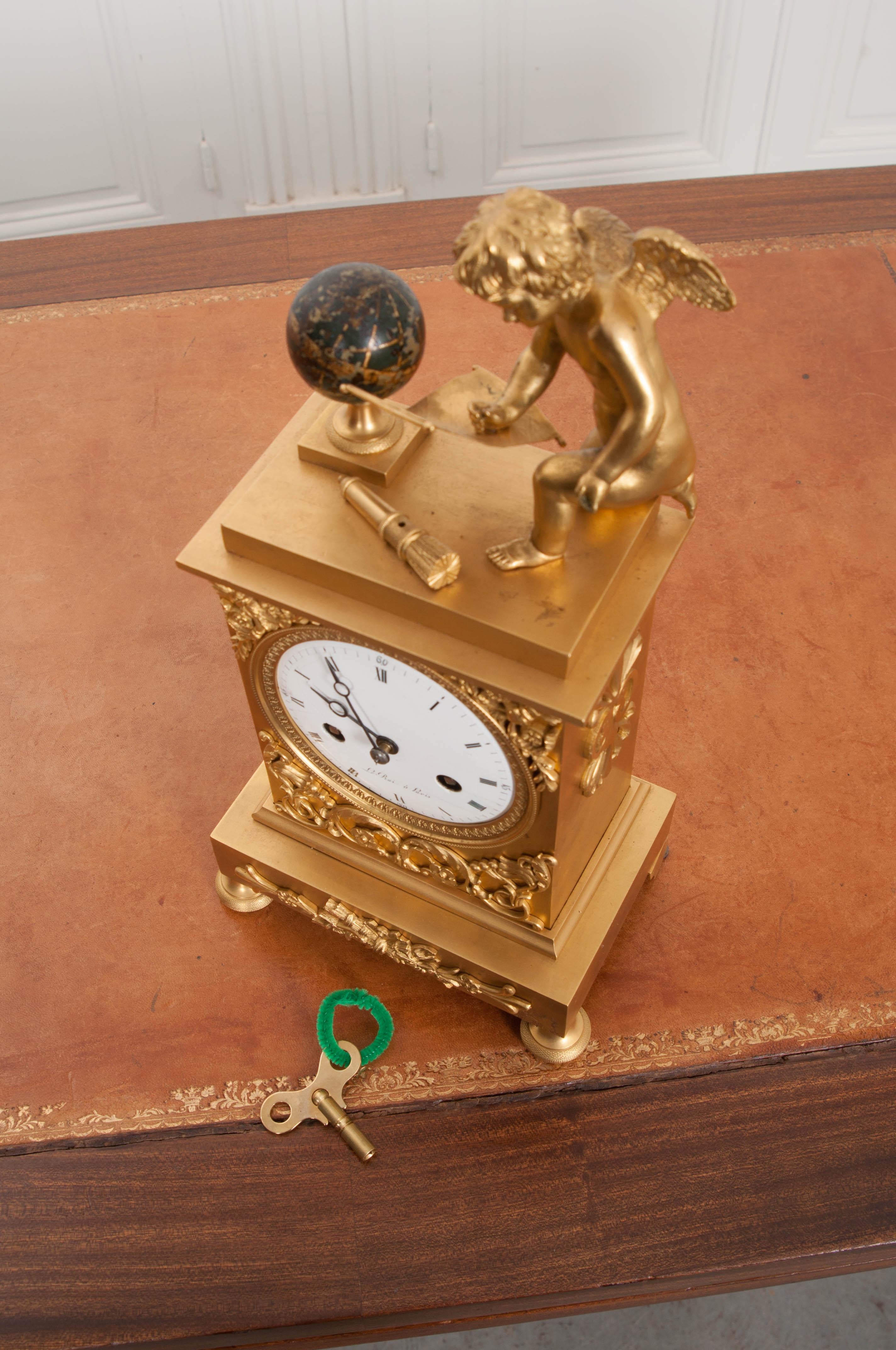 Late 18th Century Le Roi à Paris Fire-Gilded Bronze Mantel Clock 3