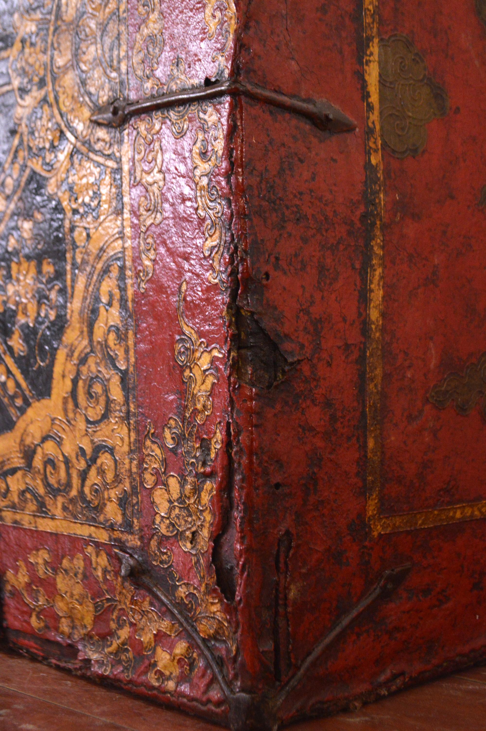 Late 18th Century Leather and Metal Tibetan Trunk For Sale 13