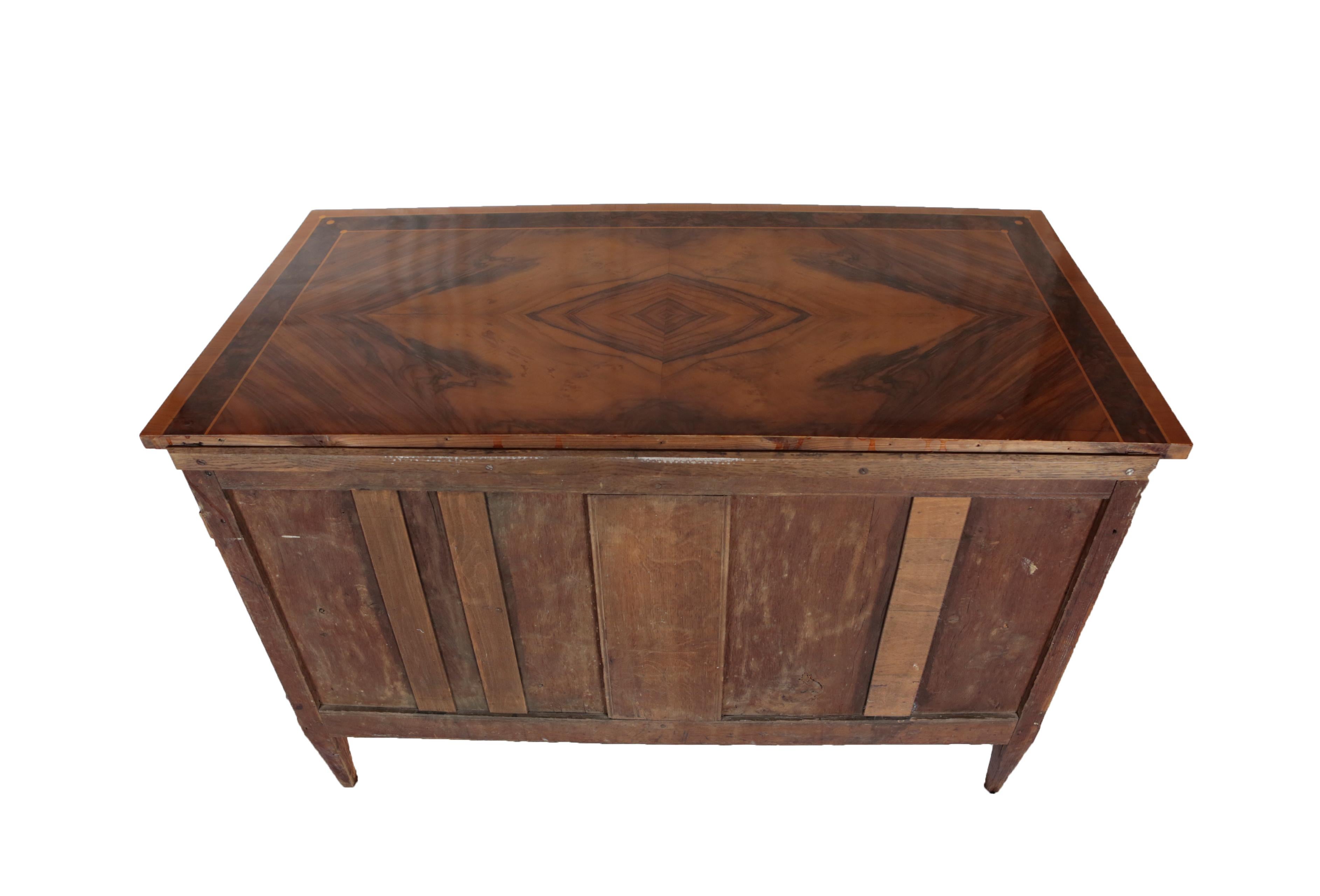 German Late 18th Century Louis Seize Chest of Drawers, circa 1780, Walnut and Nutroot