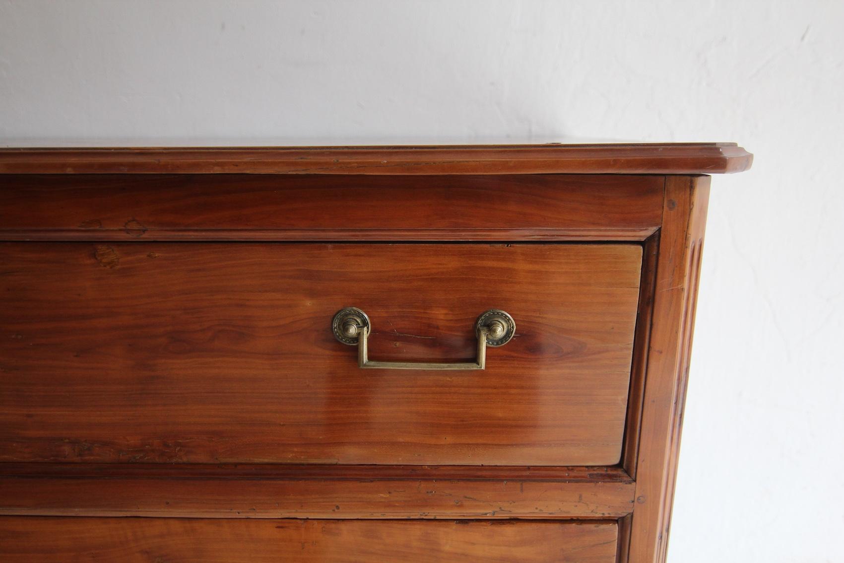 Late 18th Century Louis XVI Cherrywood Chest of Drawers For Sale 2
