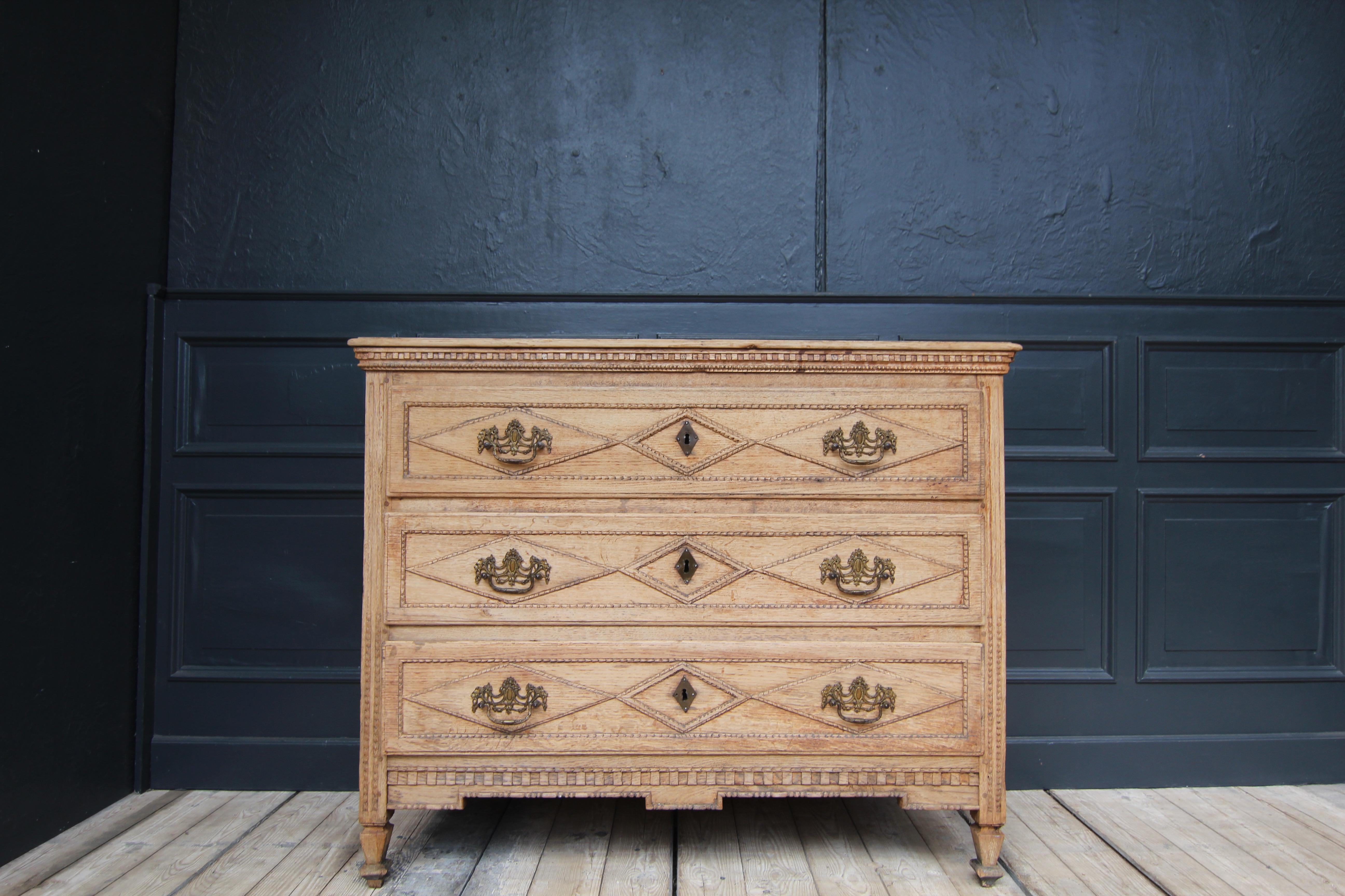 Hand-Carved Late 18th Century Louis XVI Chest of Drawers in Stripped Oak