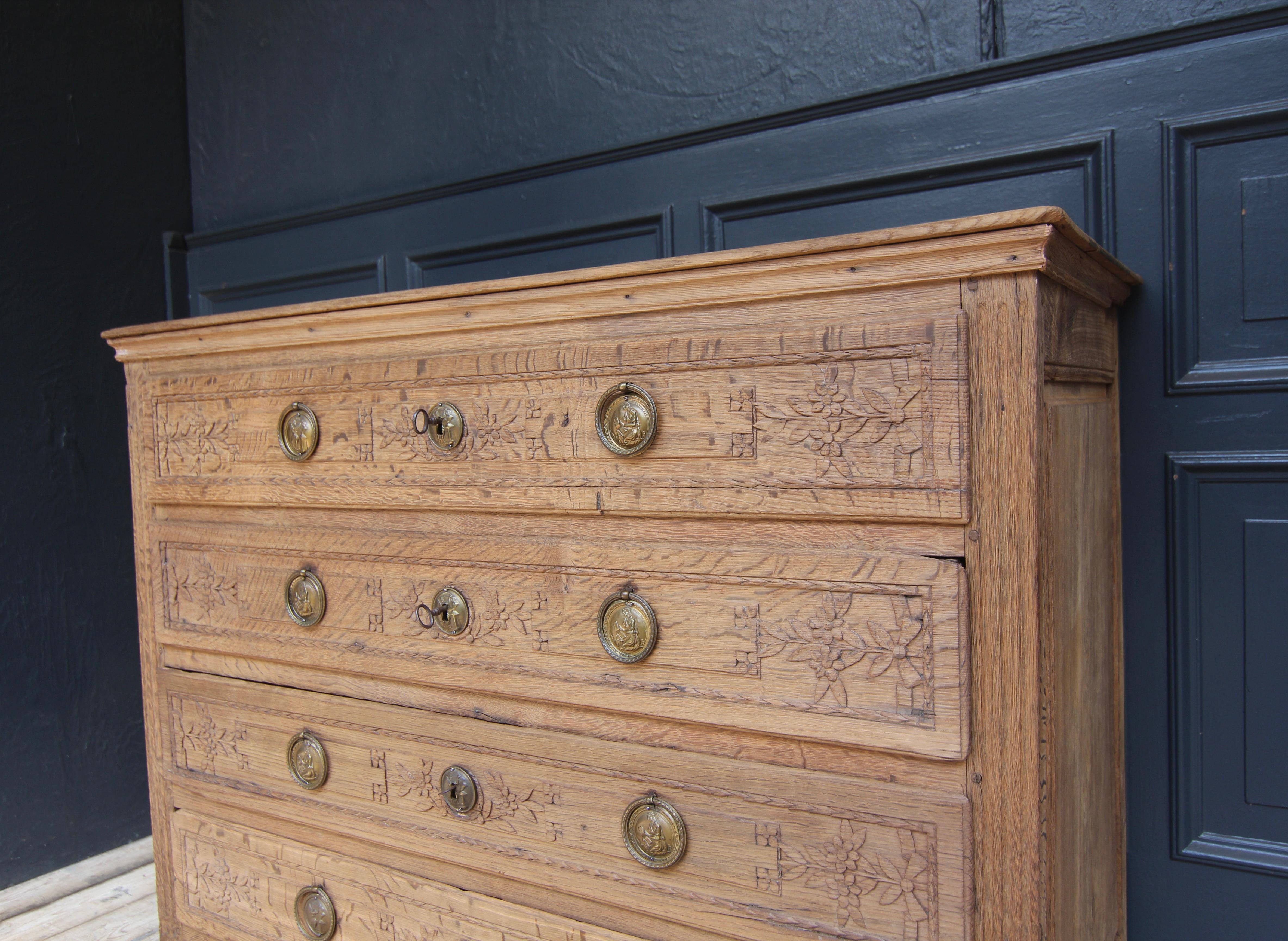 Cassettiera Luigi XVI della fine del XVIII secolo in Oak in vendita 4