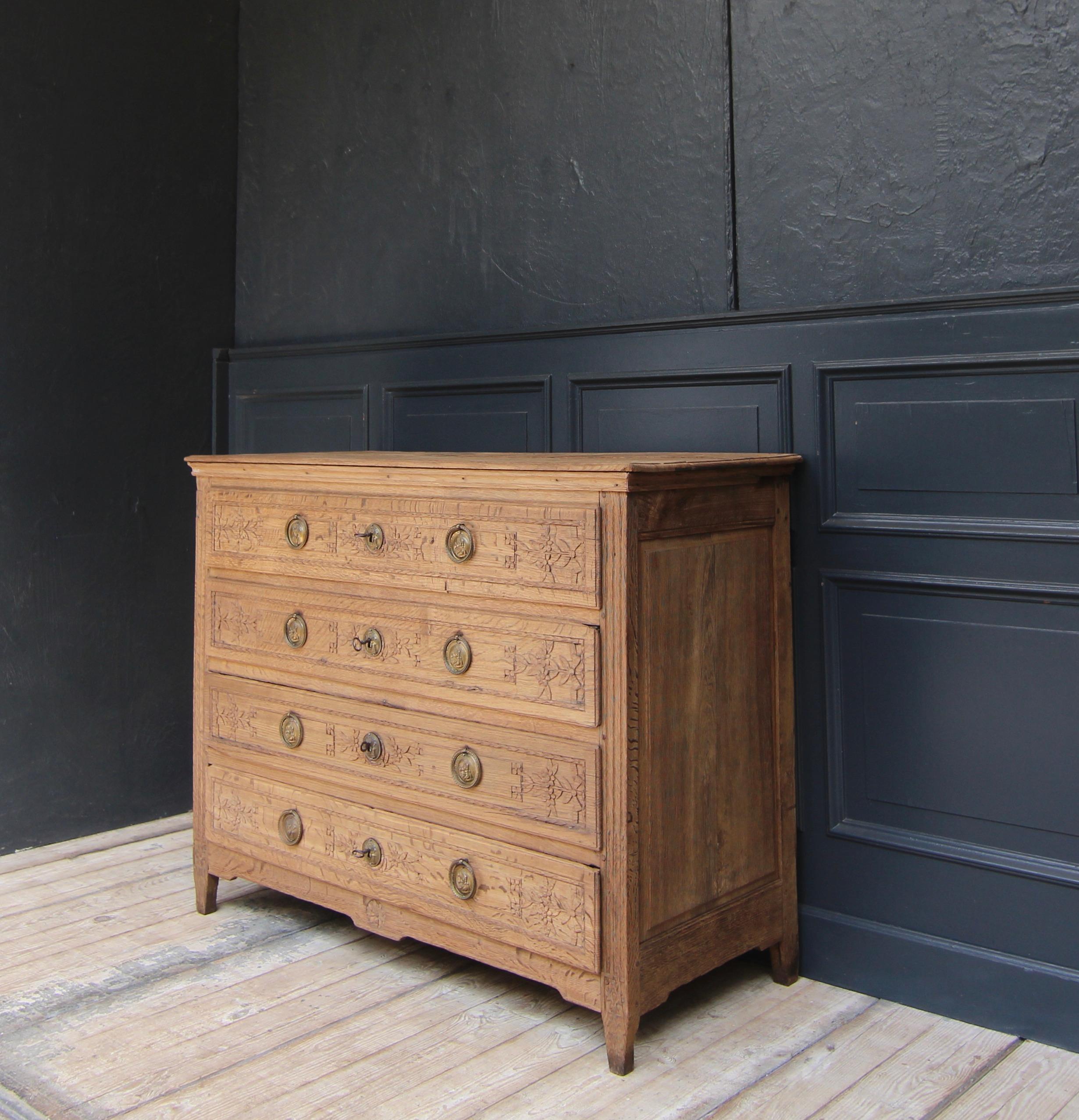 Cassettiera Luigi XVI della fine del XVIII secolo in Oak in vendita 1