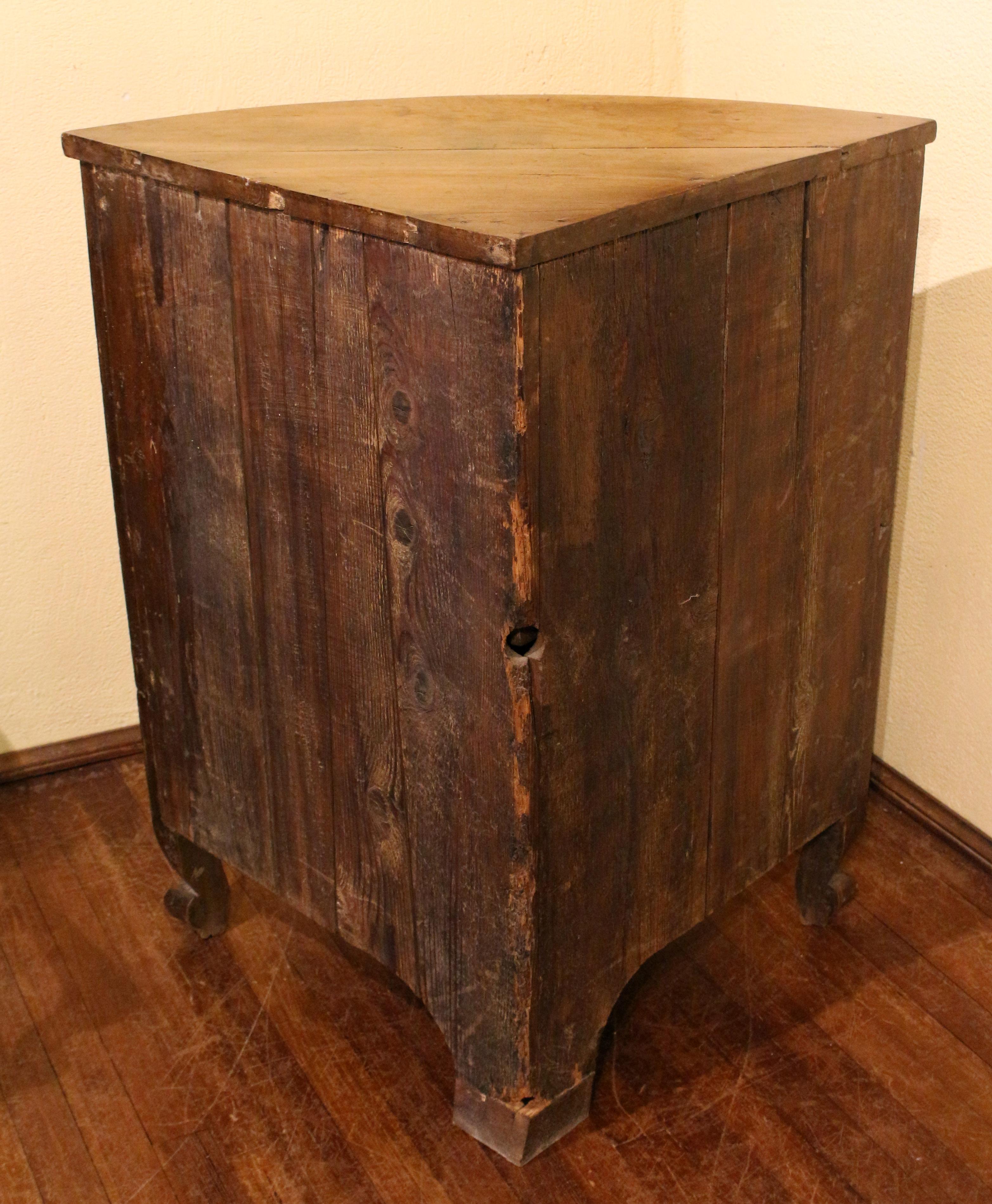 Late 18th Century Louis XVI Corner Cabinet 2