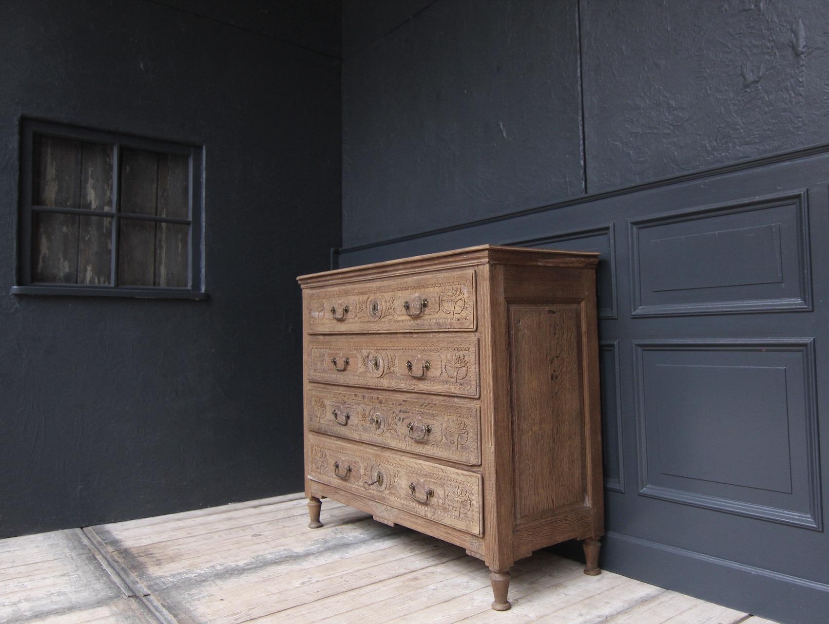 Late 18th Century Louis XVI Oak Chest of Drawers 6