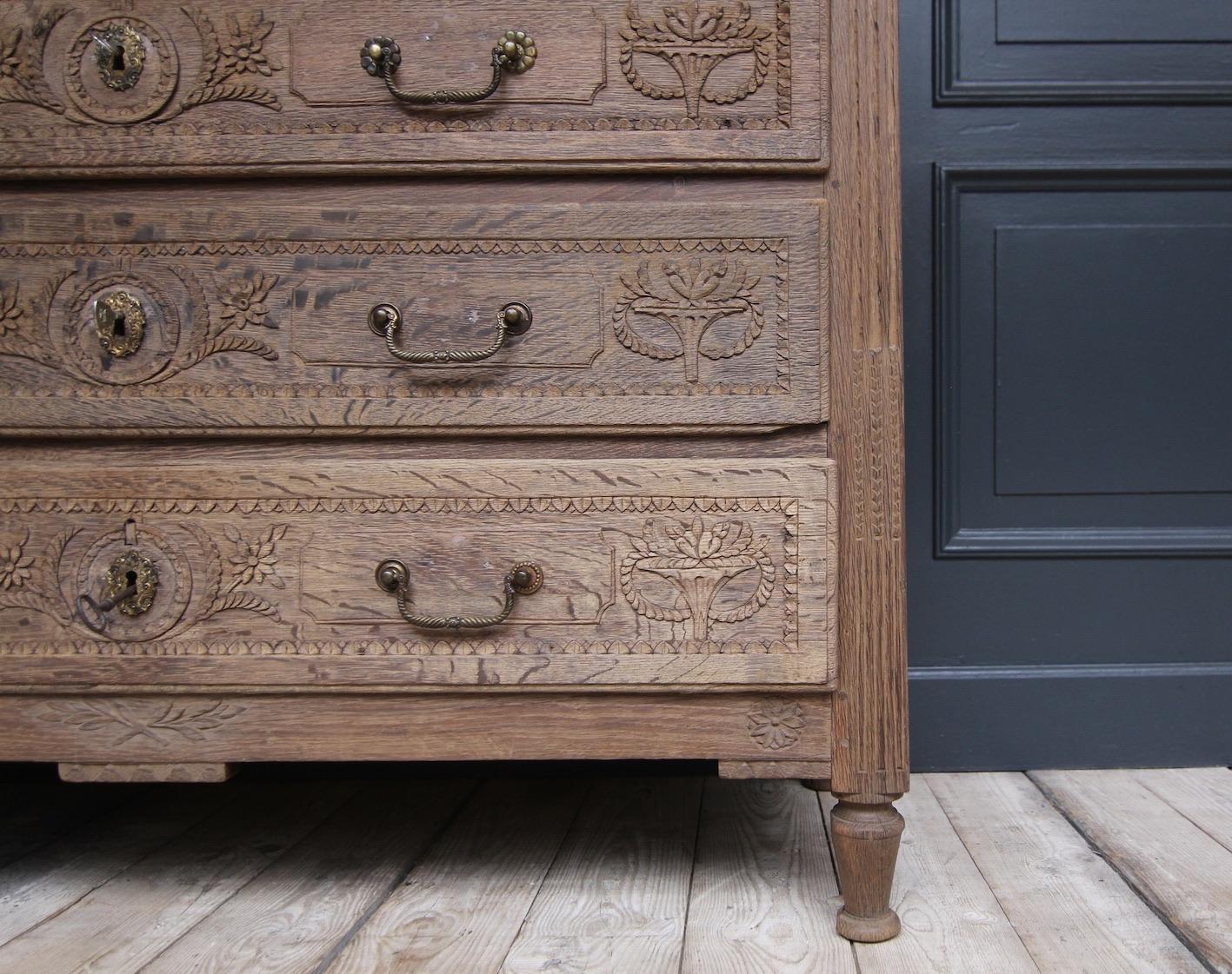 Late 18th Century Louis XVI Oak Chest of Drawers 2