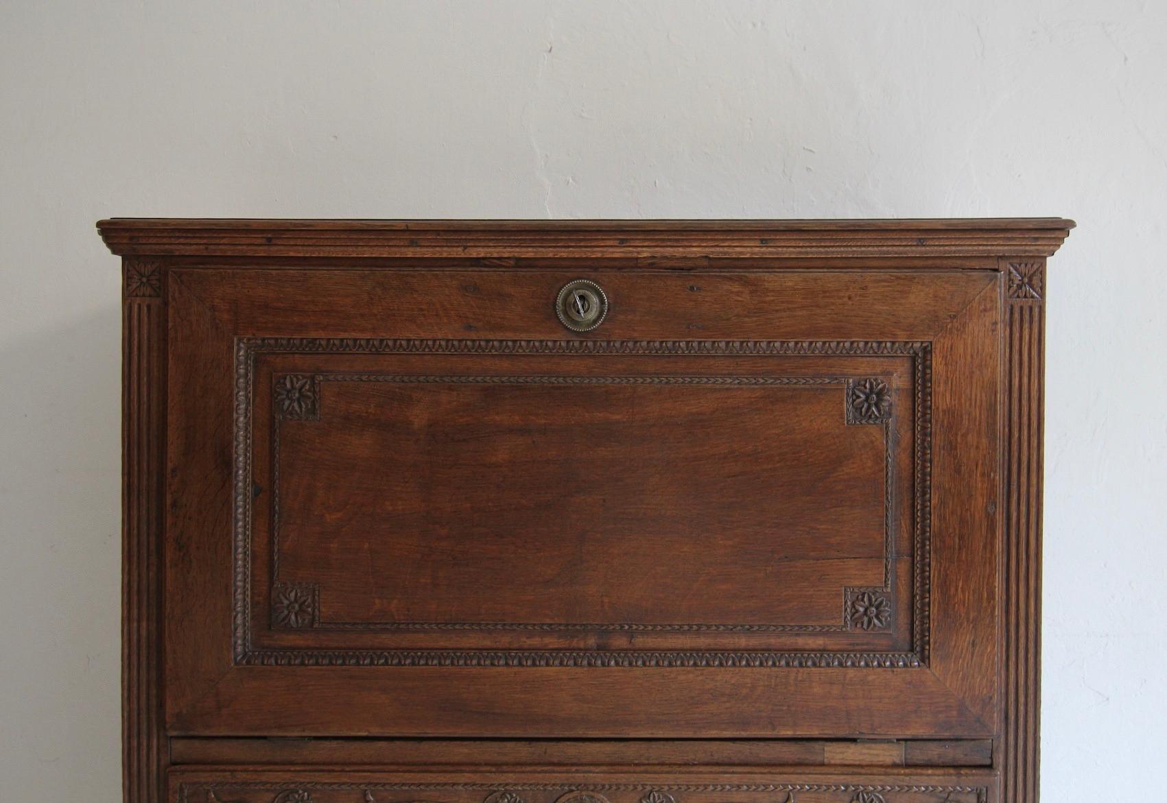 Secretario Luis XVI de finales del siglo XVIII de madera de roble en venta 6