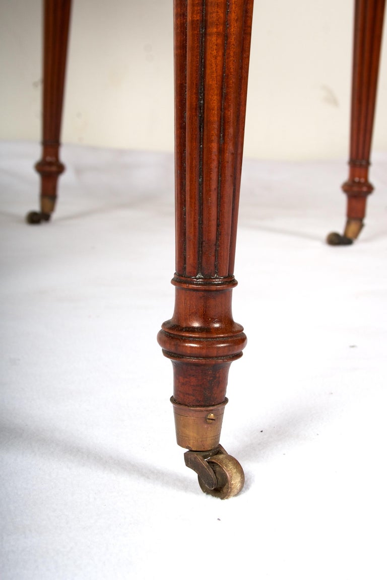 George III Late 18th Century Mahogany Pembroke Dining Table For Sale