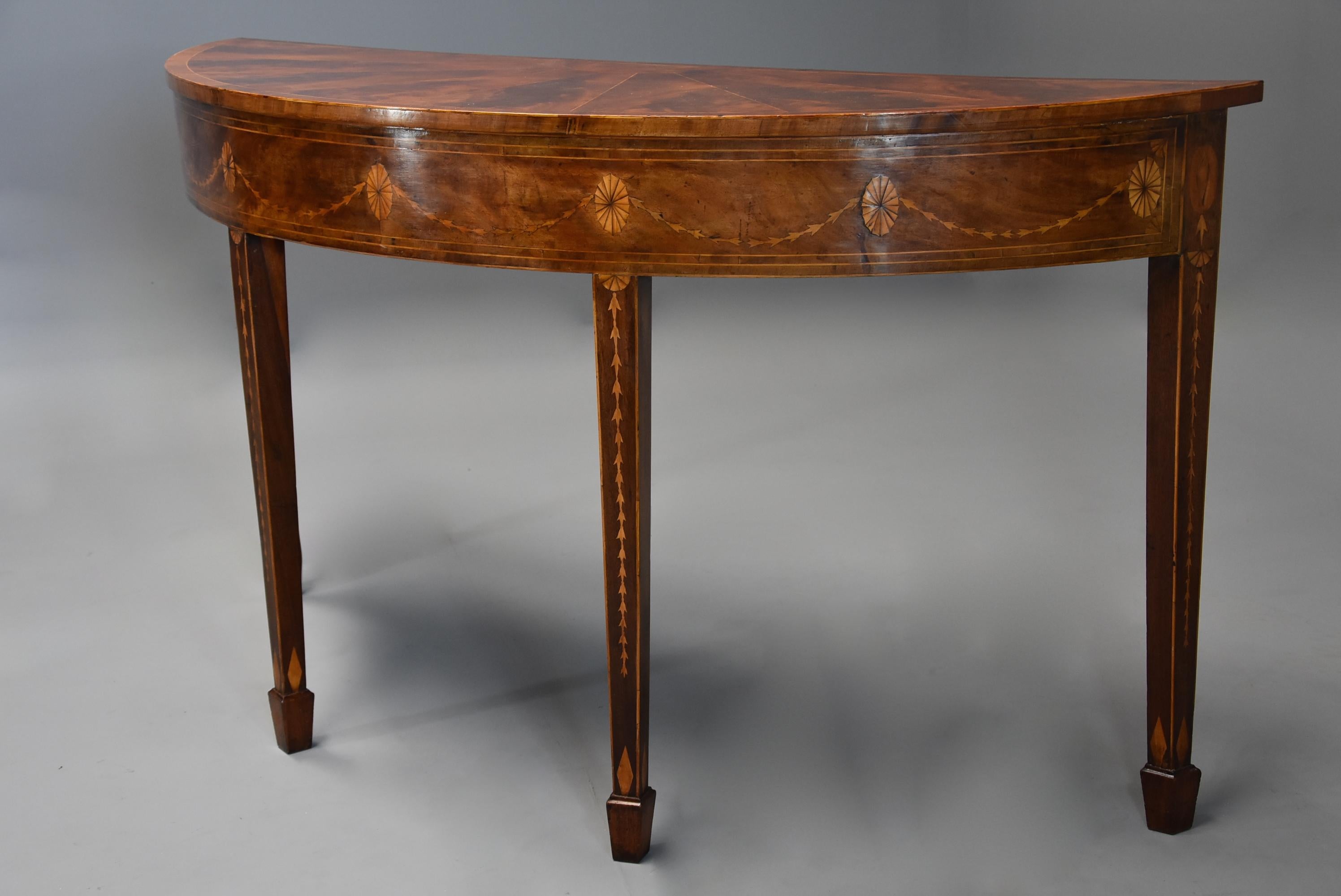 Late 18th Century Mahogany Side Table of Semi-Elliptical Form with Superb Patina In Good Condition For Sale In Suffolk, GB