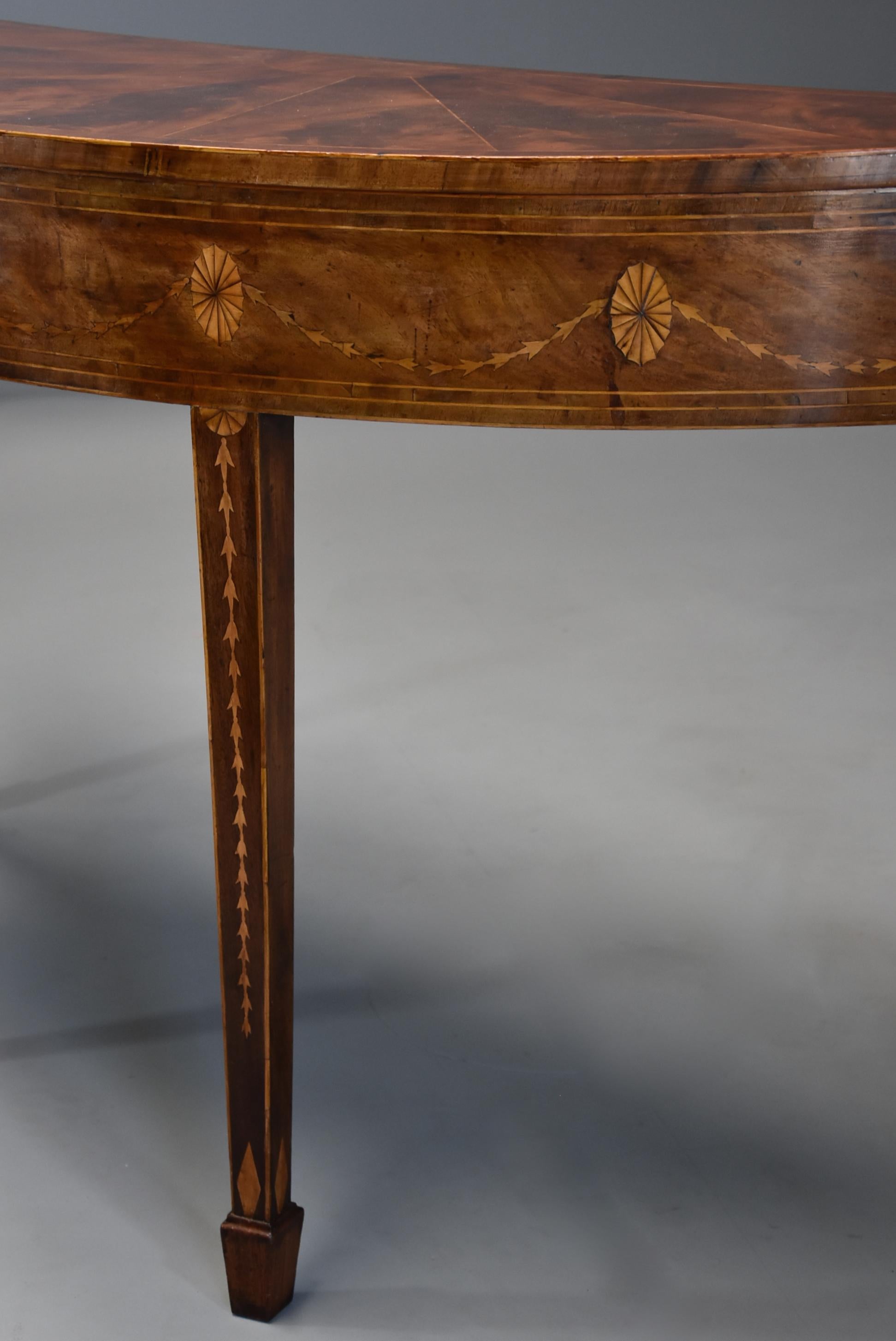 Late 18th Century Mahogany Side Table of Semi-Elliptical Form with Superb Patina For Sale 2