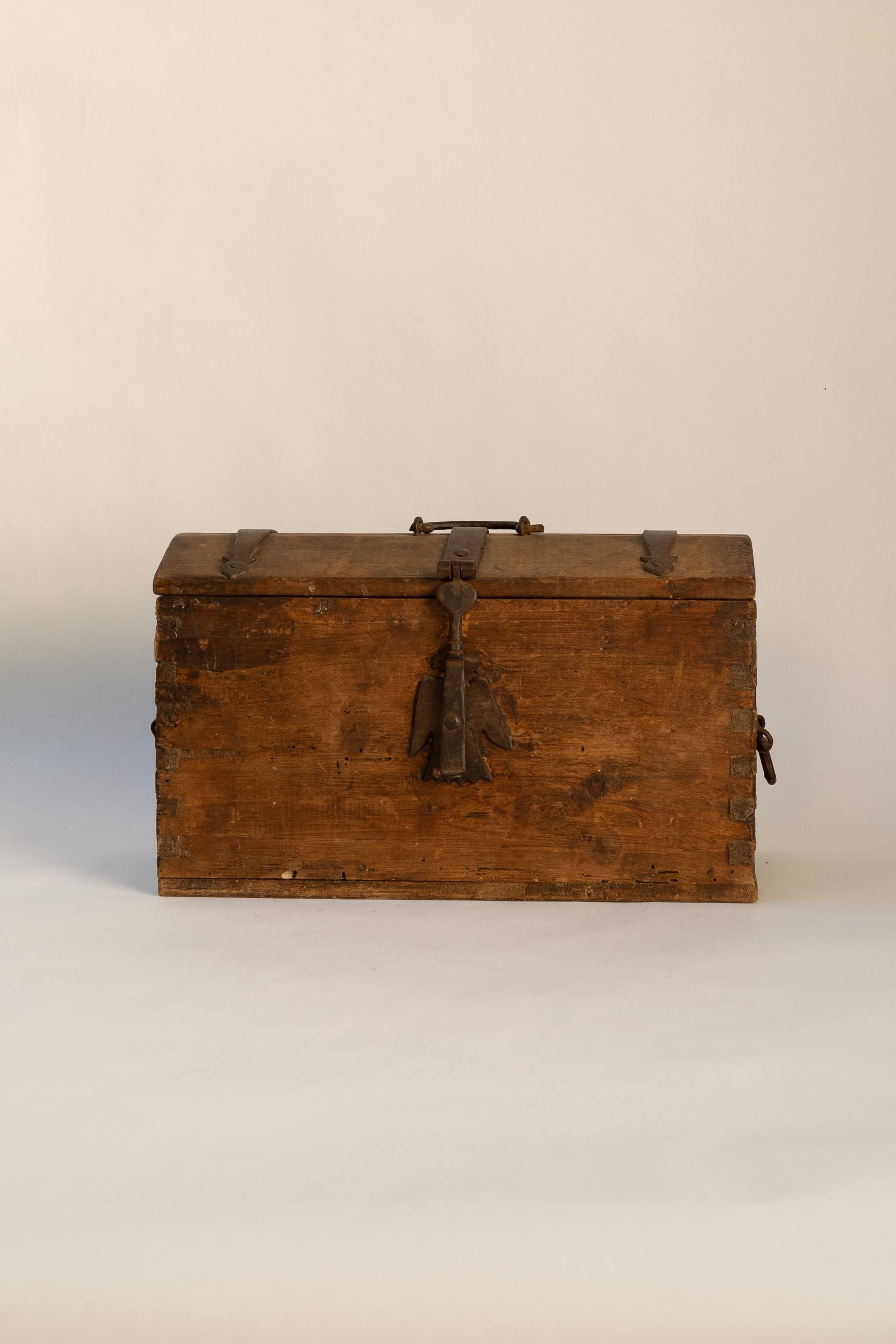 Messicano Late 18th-Century Mini Trunk in vendita