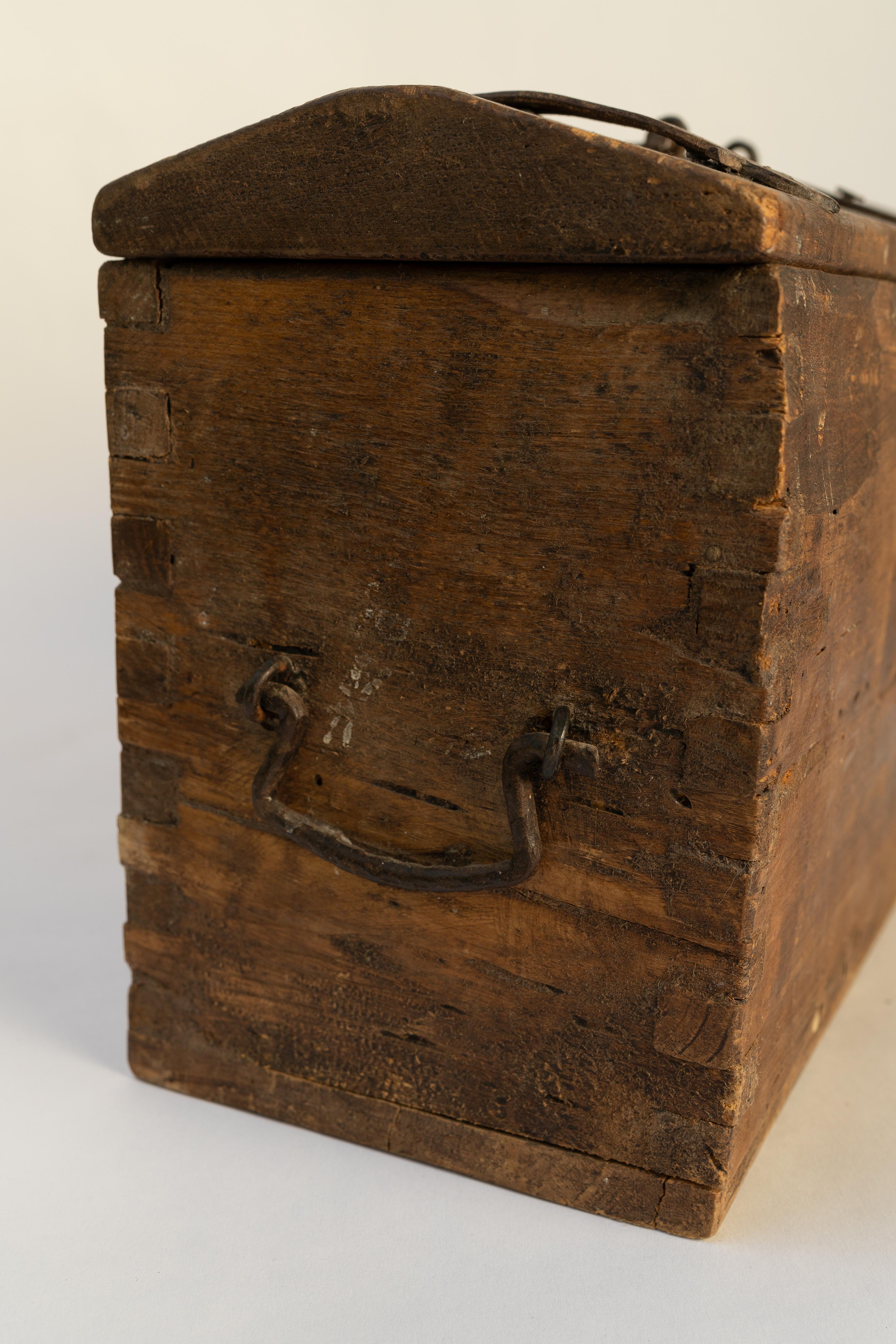 Late 18th-Century Mini Trunk in vendita 1