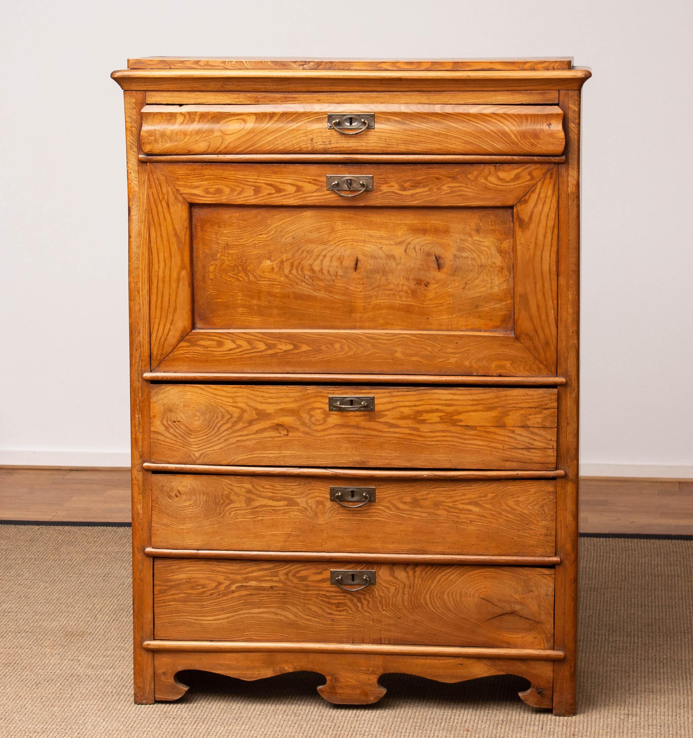 Schmaler antiker Biedermeier Sekretär aus Kiefernholz Schweden, spätes 19. Jahrhundert 1