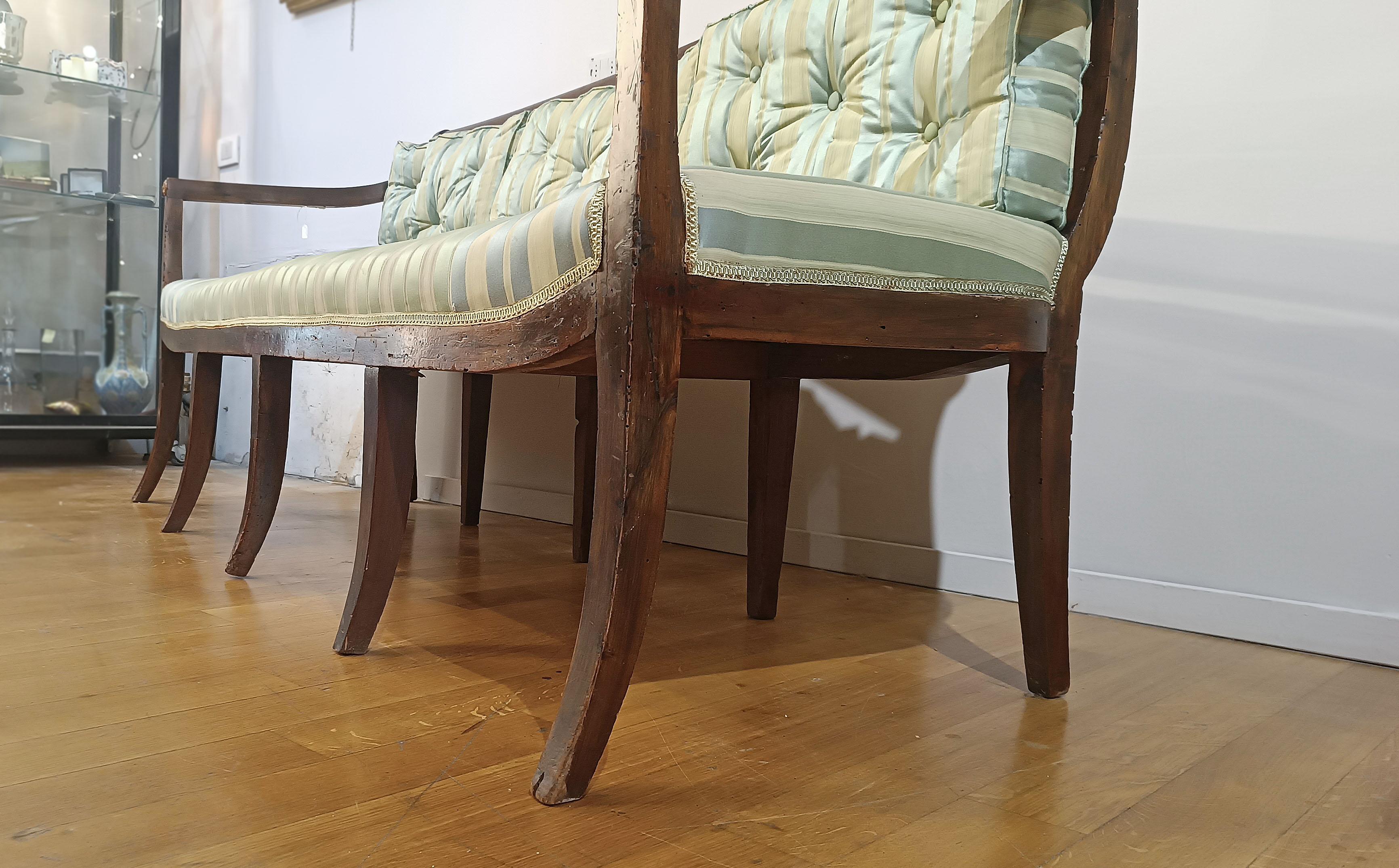 Bronze LATE 18th CENTURY NEOCLASSIC WALNUT SOFA en vente