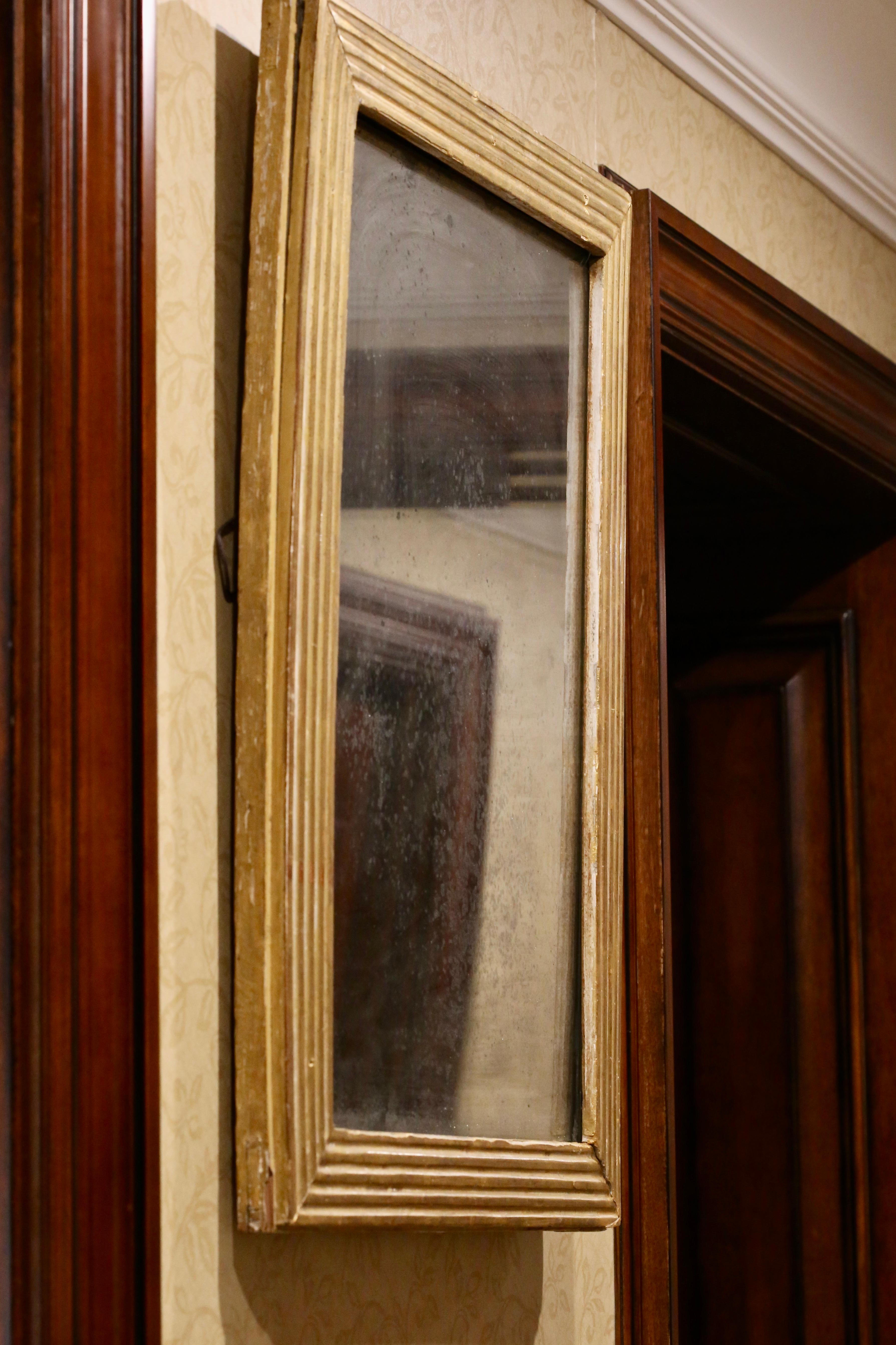 Neoklassischer Giltwood-Spiegel des späten 18. Jahrhunderts - Christie's Auktion 2011 im Angebot 11