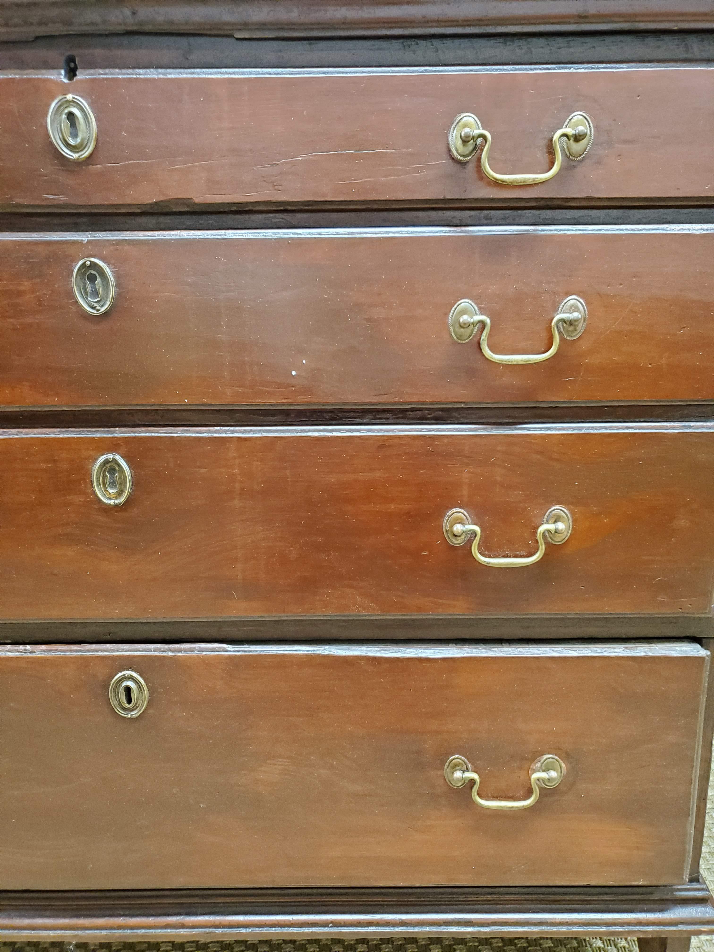 Late 18th Century New England Pine Blanket Chest with False Drawers For Sale 1