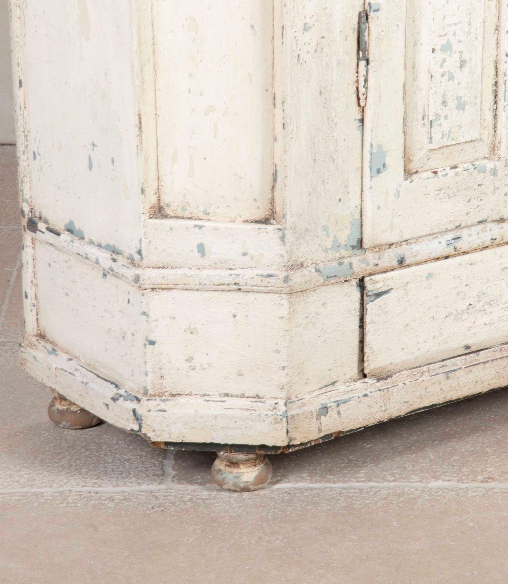 Armario pintado del Tirol del Norte de finales del siglo XVIII Pino en venta