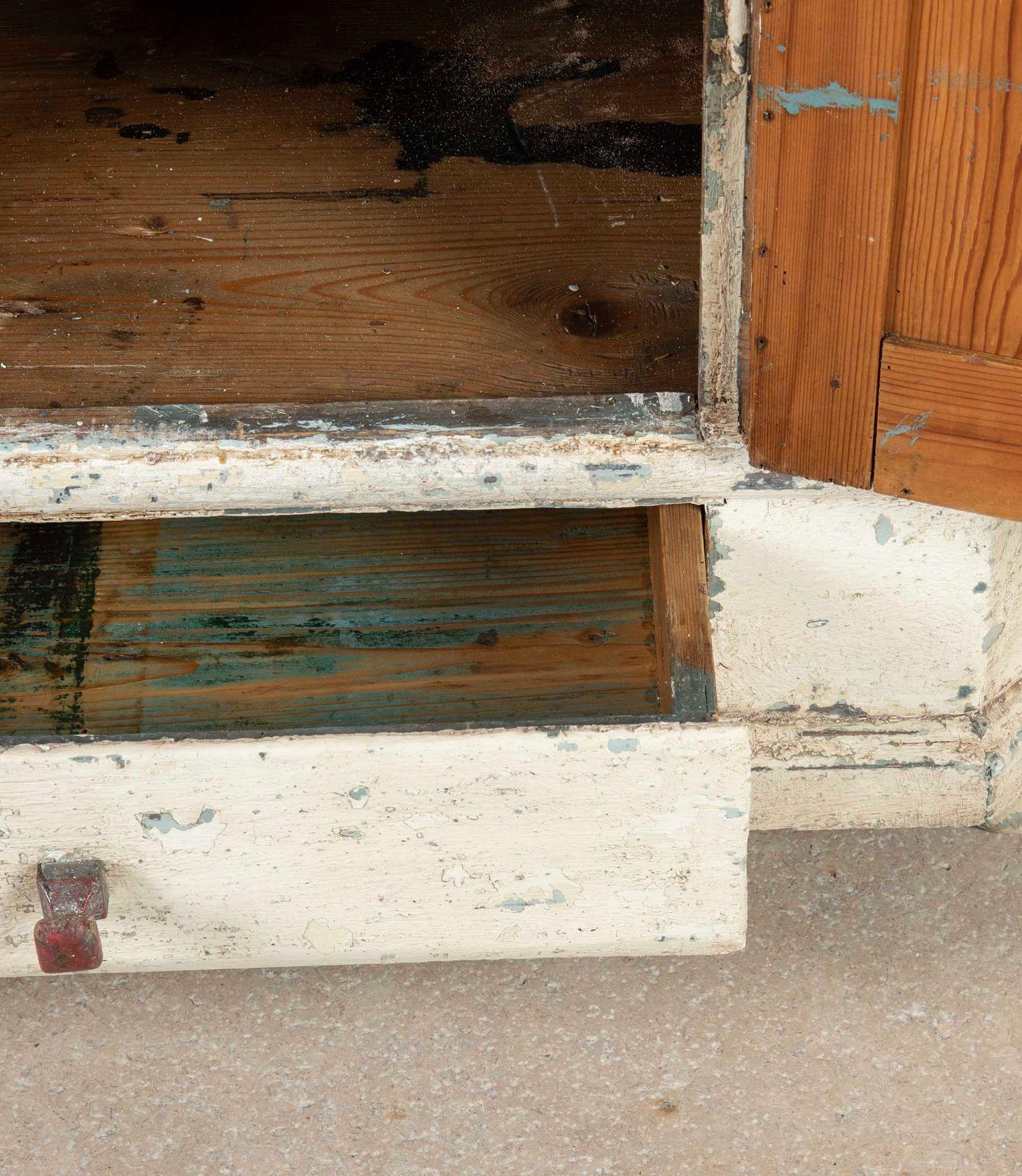 Armario pintado del Tirol del Norte de finales del siglo XVIII en venta 1