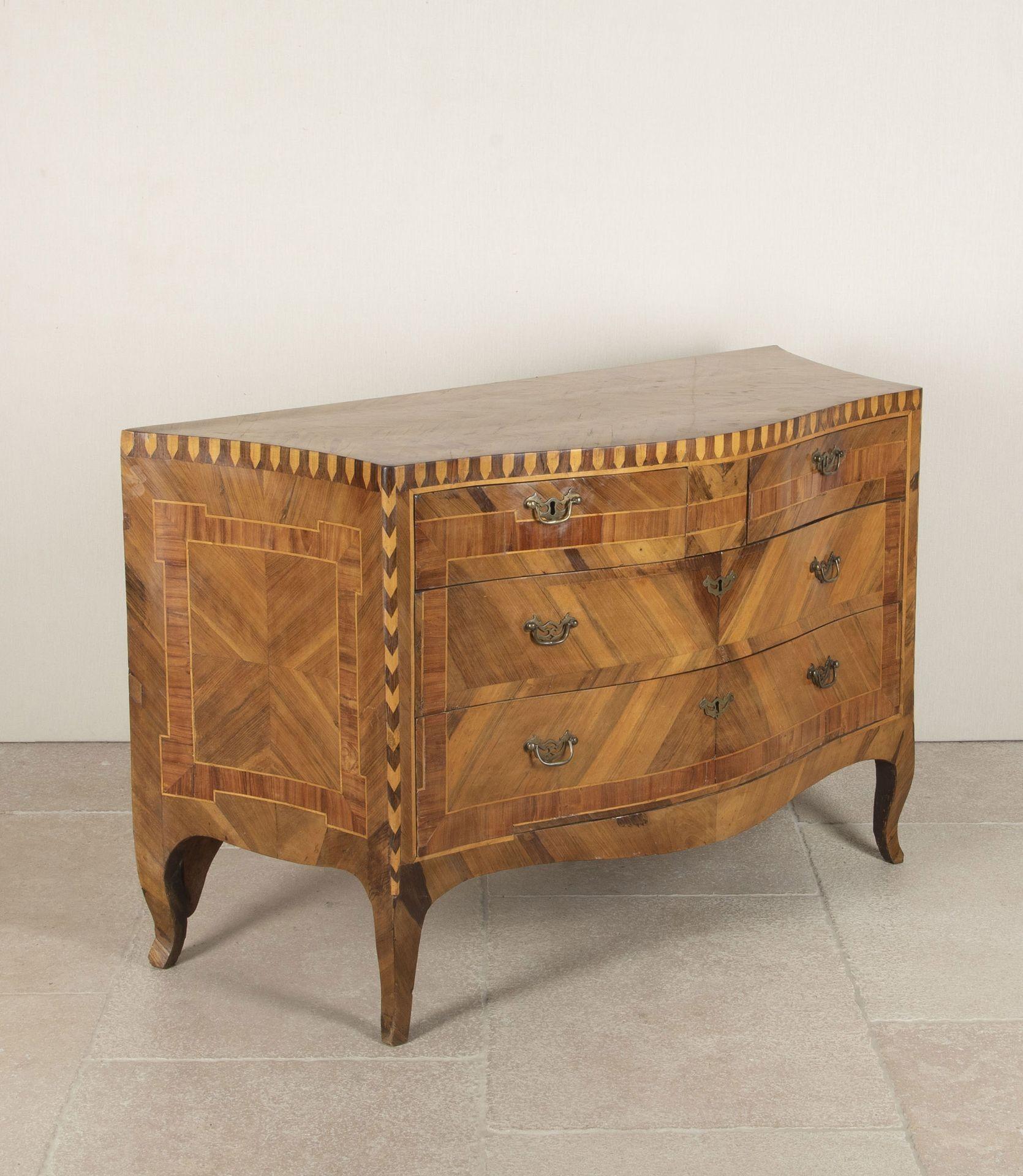 Baroque Late 18th Century Northern Italian Serpentine Commode Chest For Sale