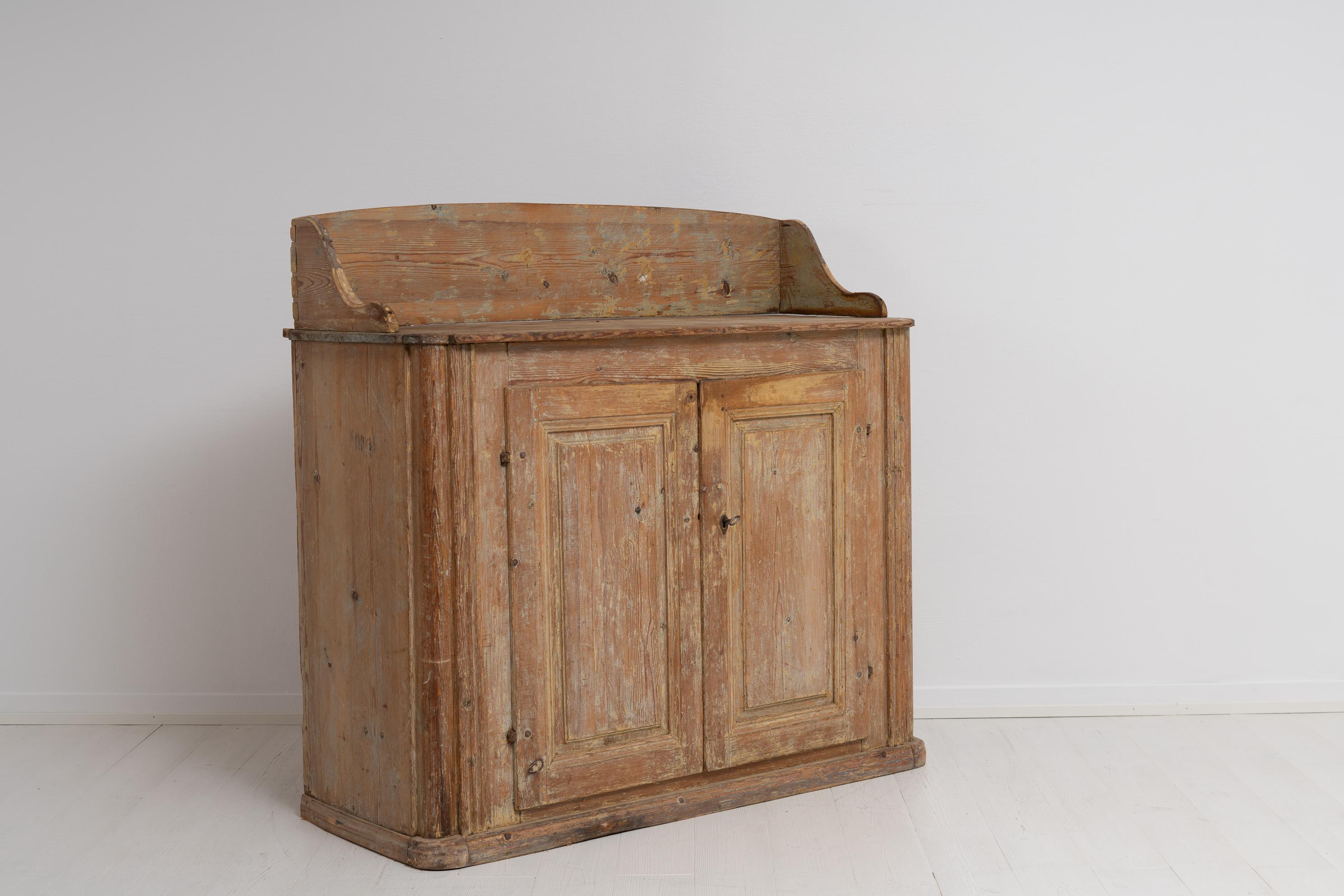 Pine Late 18th Century Northern Swedish Country Rococo Sideboard