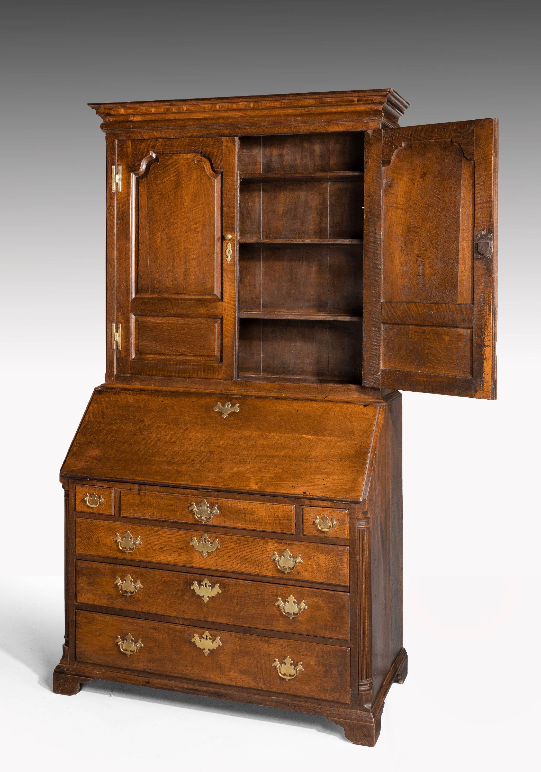 Late 18th Century Oak Bureau Cabinet 2