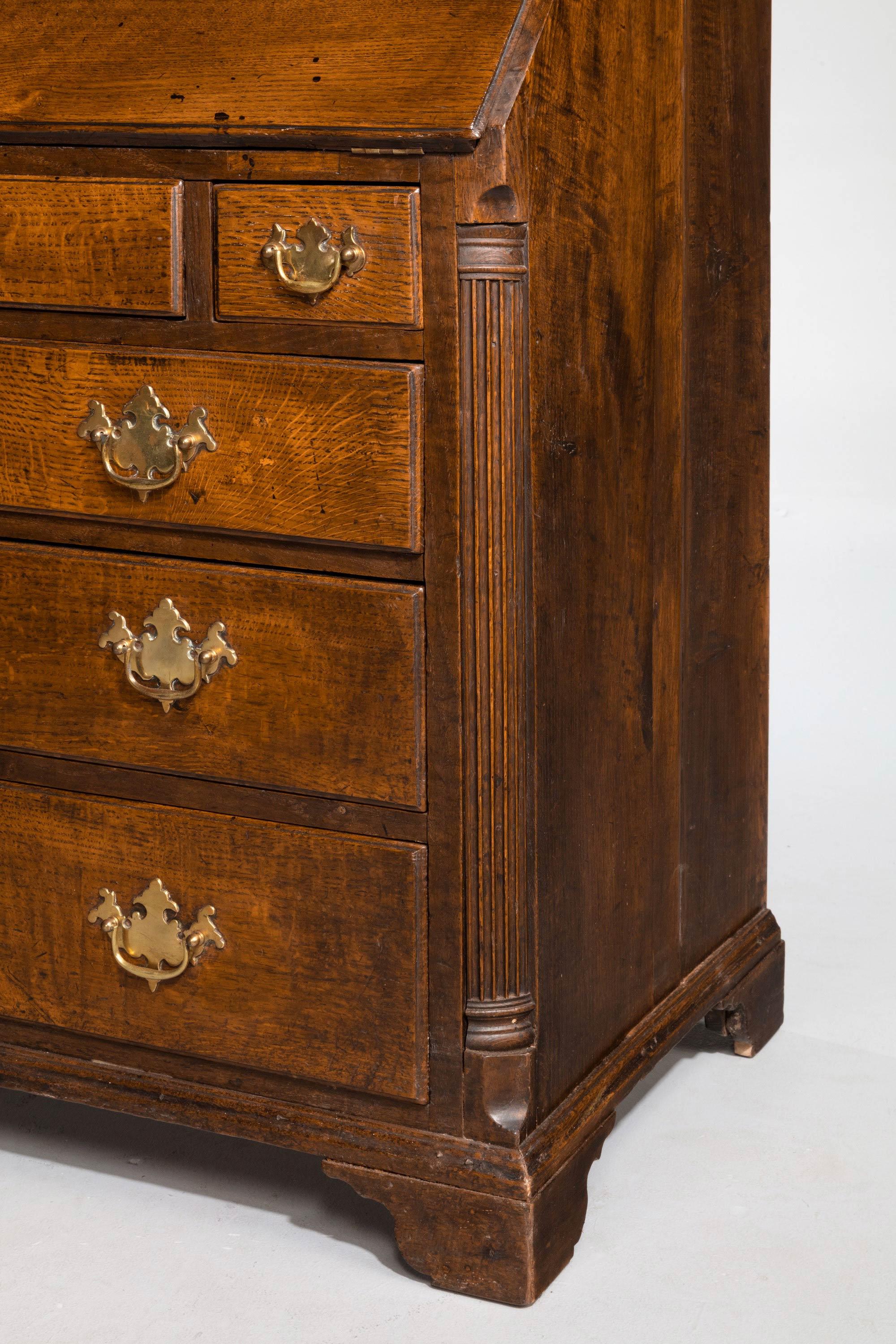 Late 18th Century Oak Bureau Cabinet 4