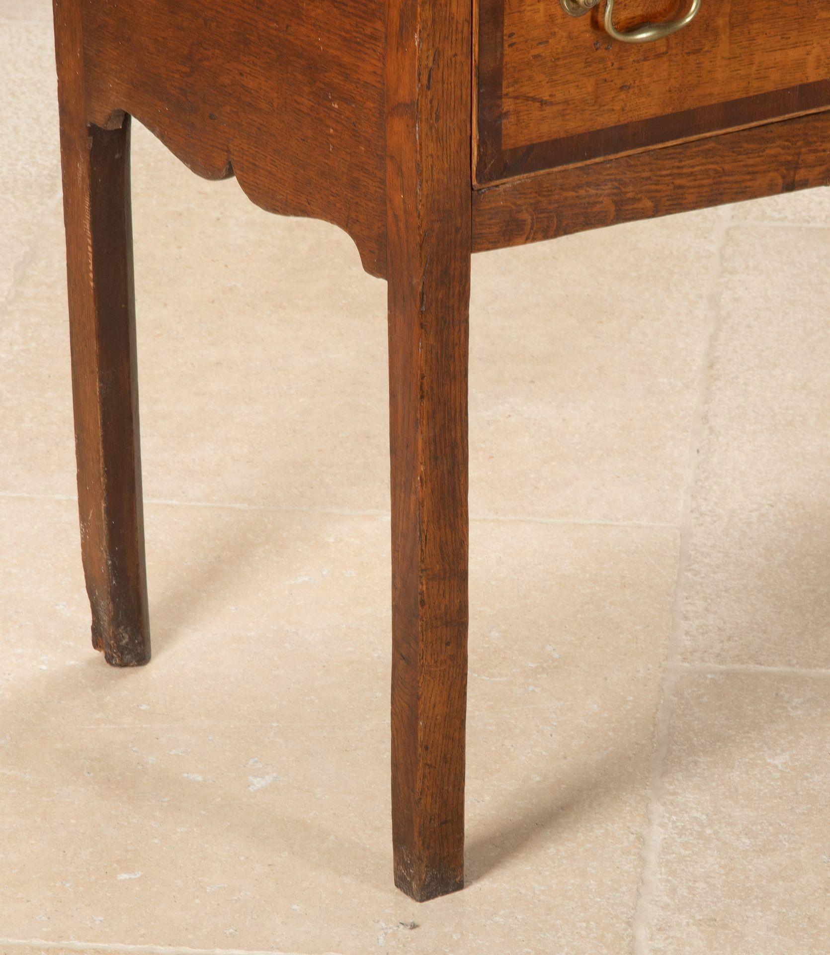Base per comò in Oak della fine del XVIII secolo in vendita 6
