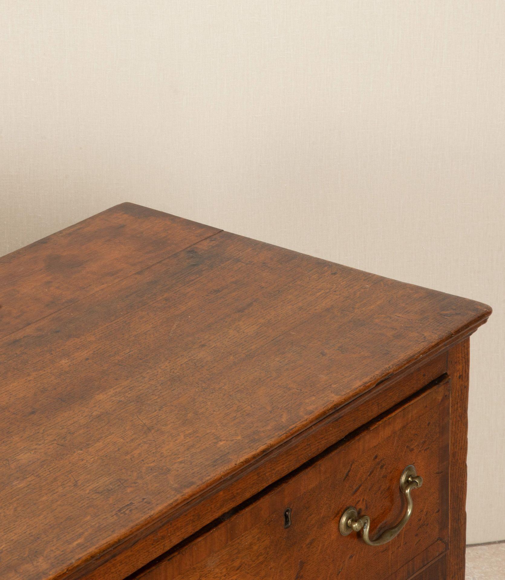 Base per comò in Oak della fine del XVIII secolo in vendita 2