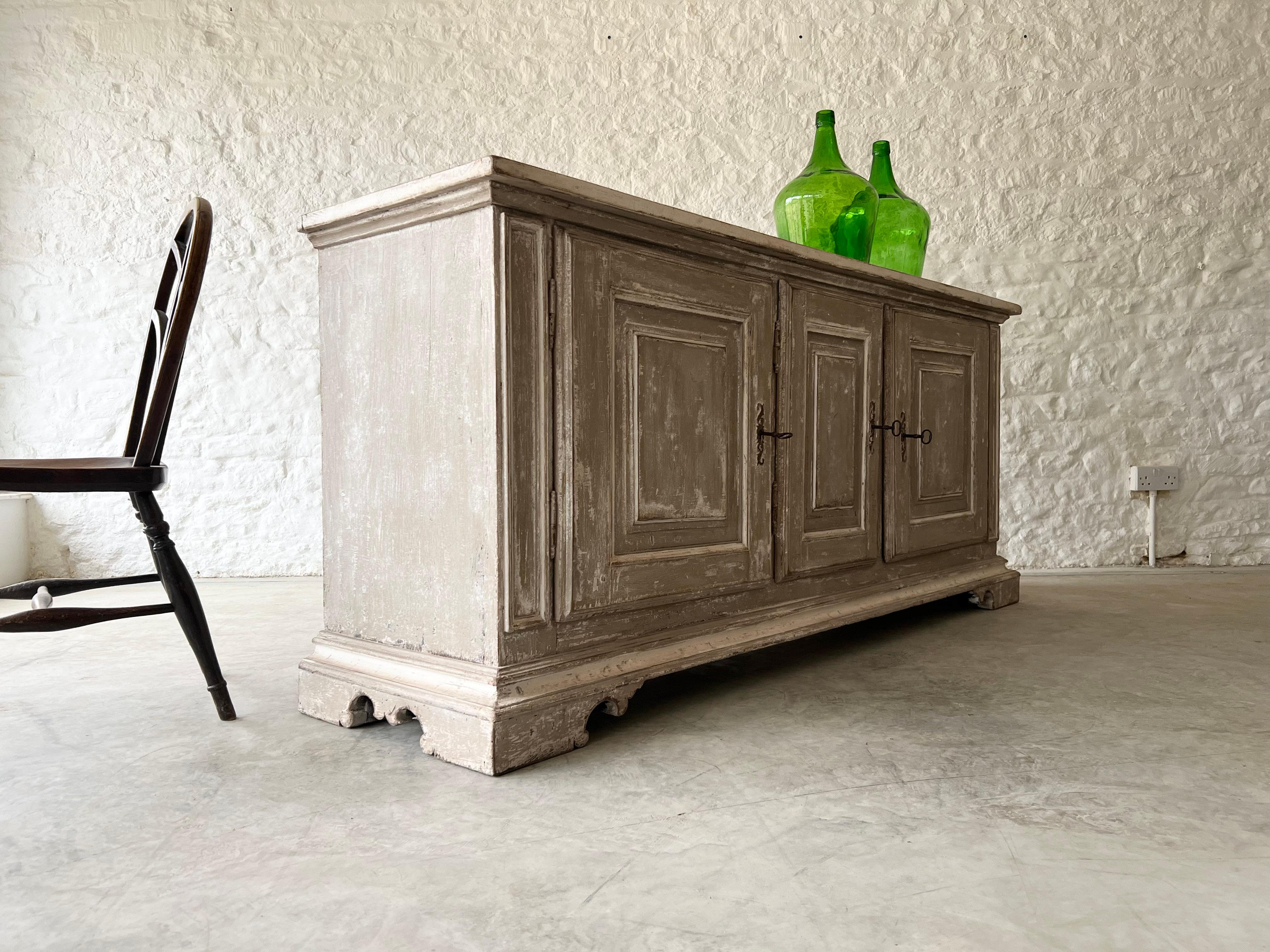 Late 18th Century Painted Italian Sideboard For Sale 8