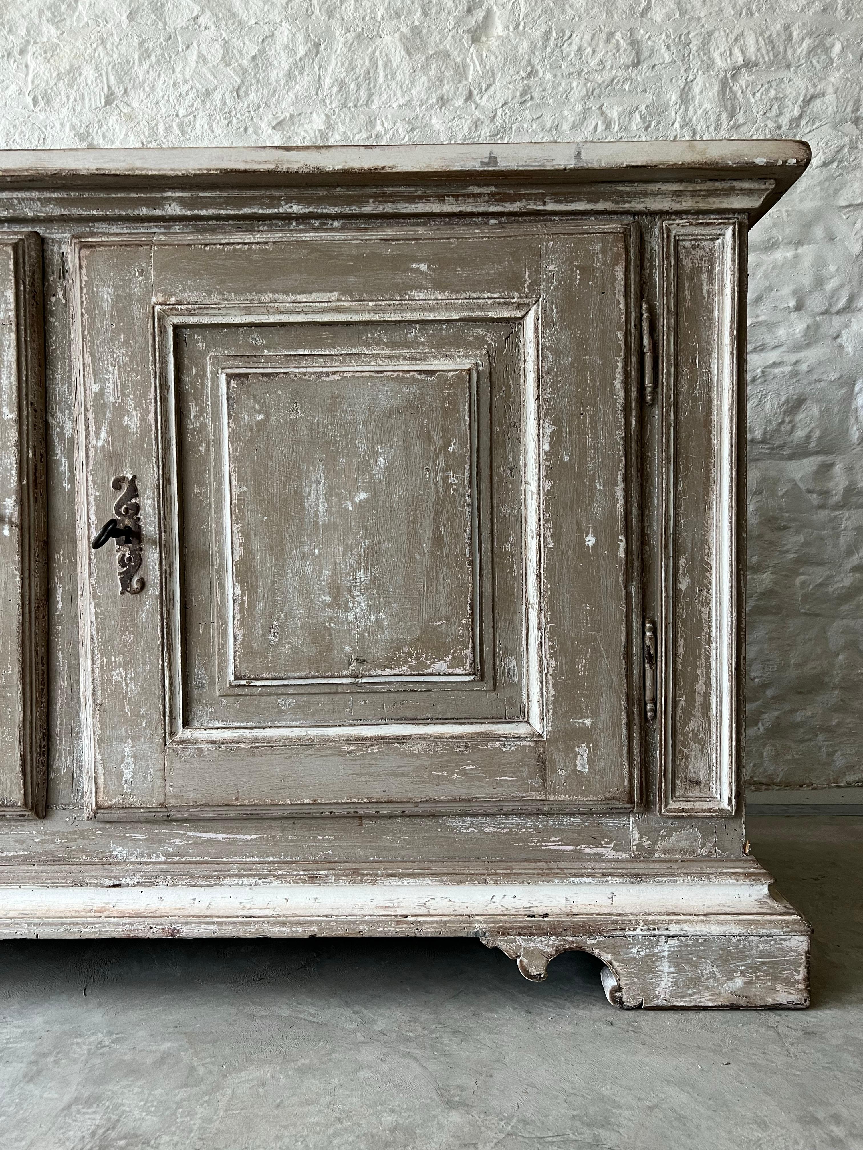 Oak Late 18th Century Painted Italian Sideboard For Sale