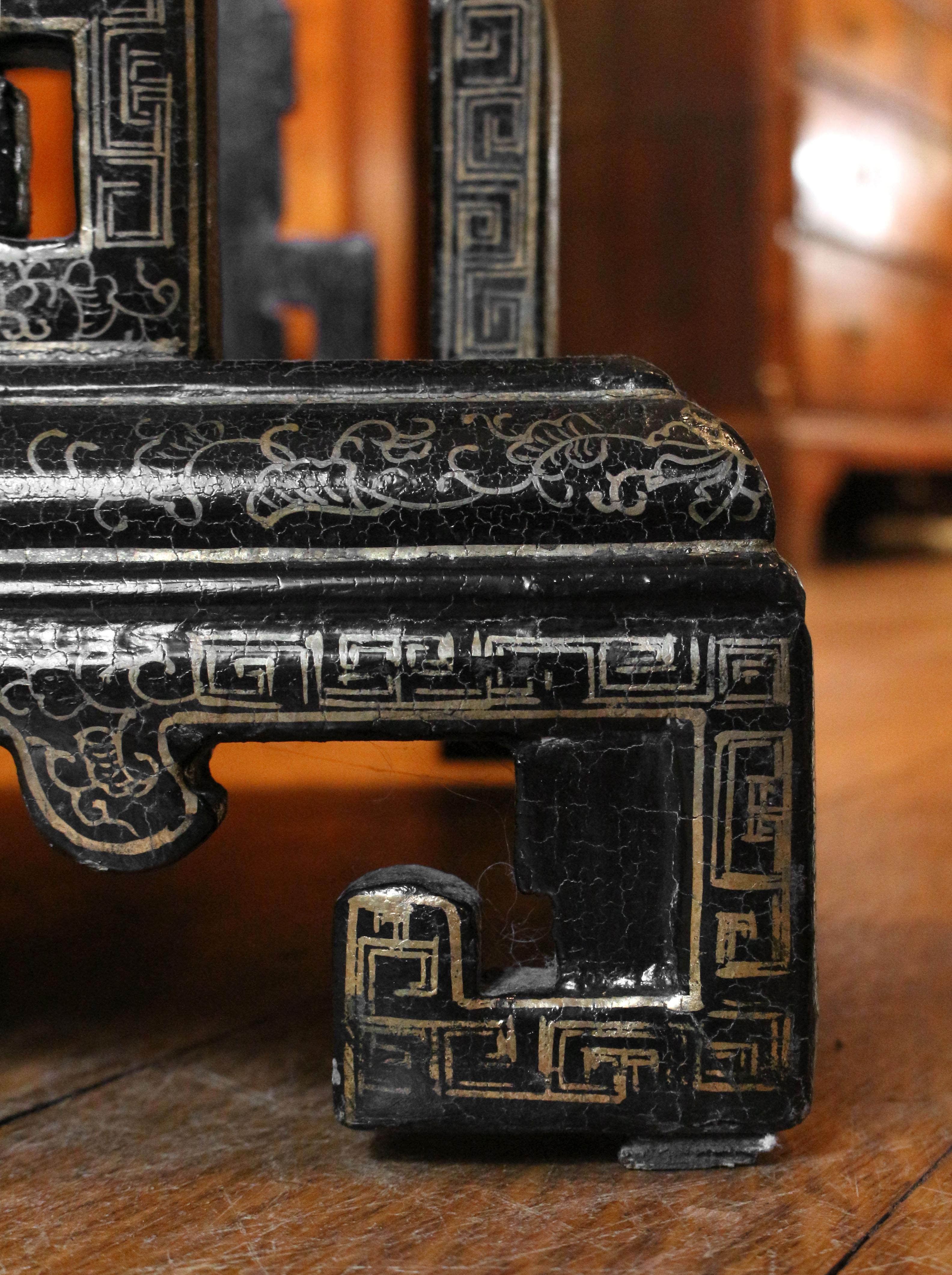Late 18th Century Pair of Chinese Incense Stands 4