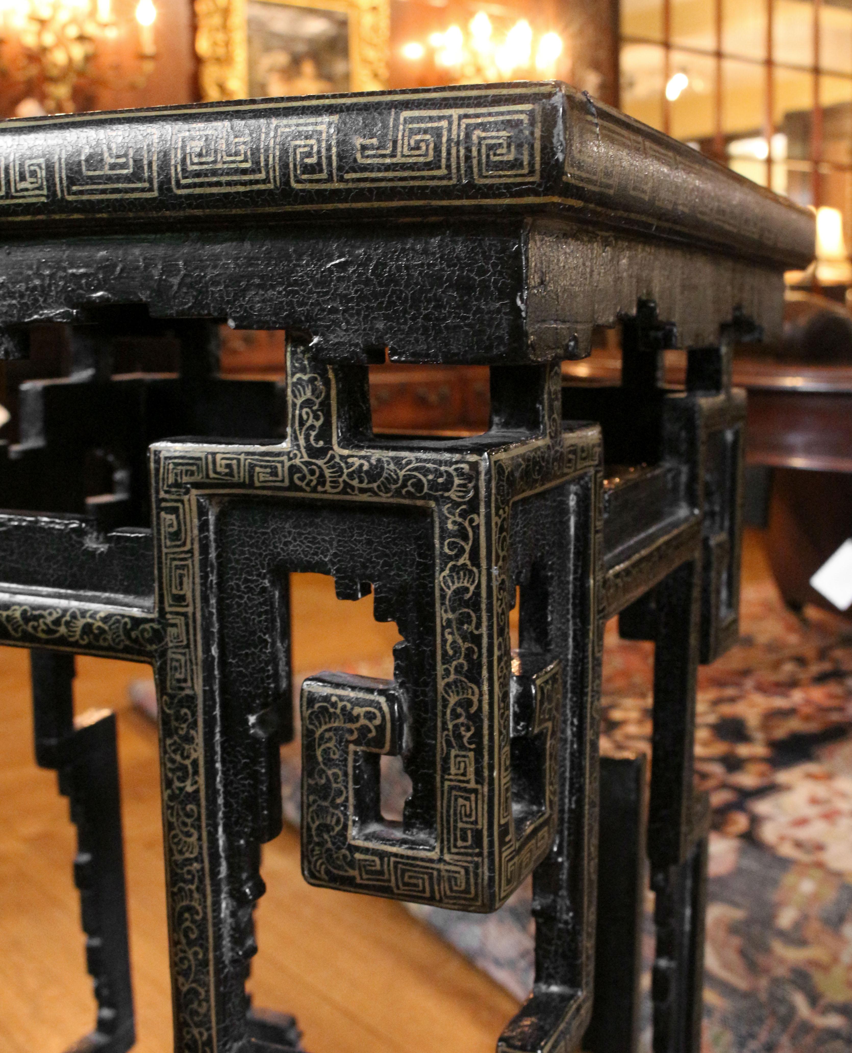 Late 18th Century Pair of Chinese Incense Stands 3