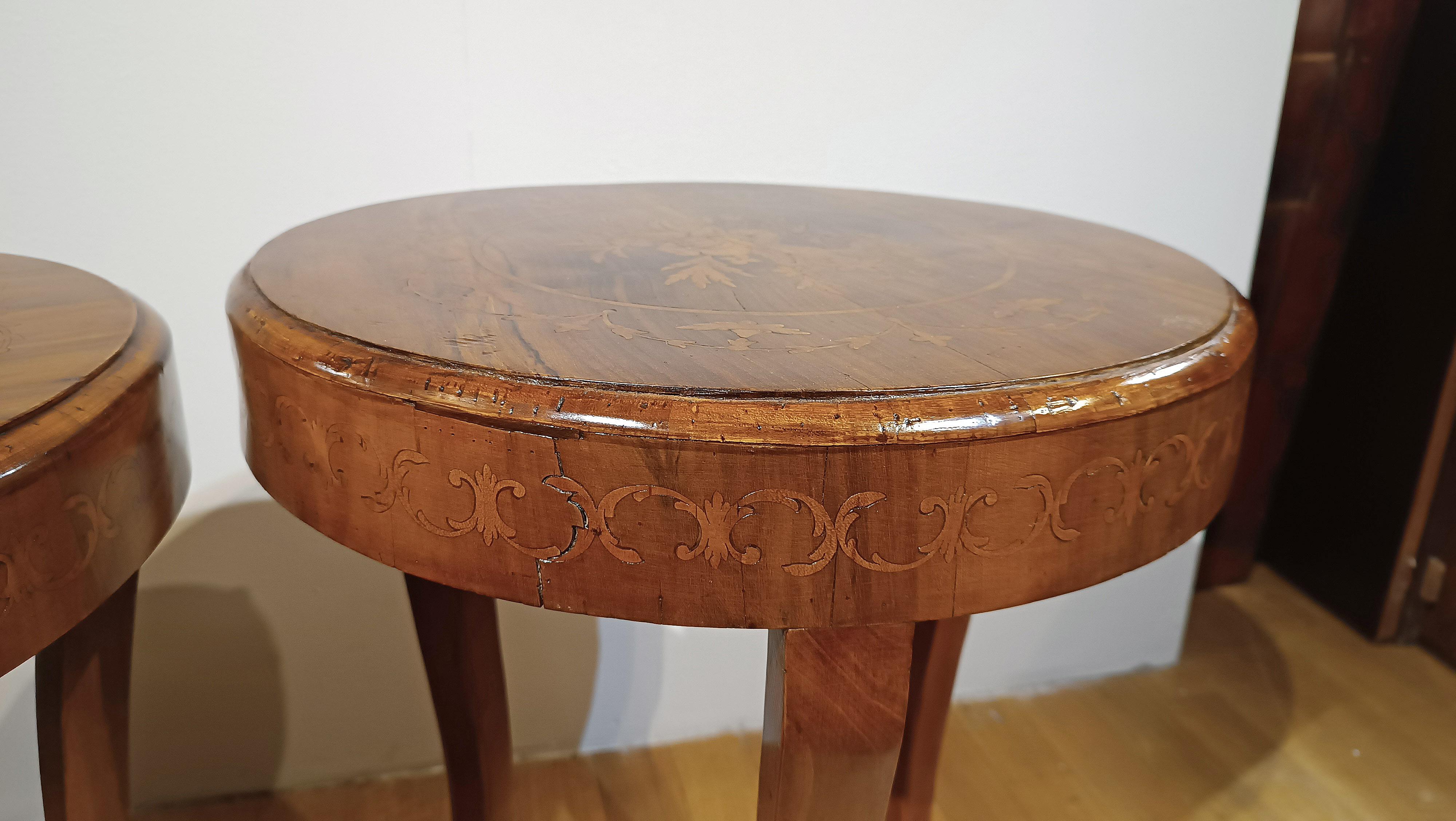 SPÄTES 18. JAHRHUNDERT PAAR DIREKTORISCHES SLAB UND EINGELEIDETE KOFFEETISCHE im Angebot 3