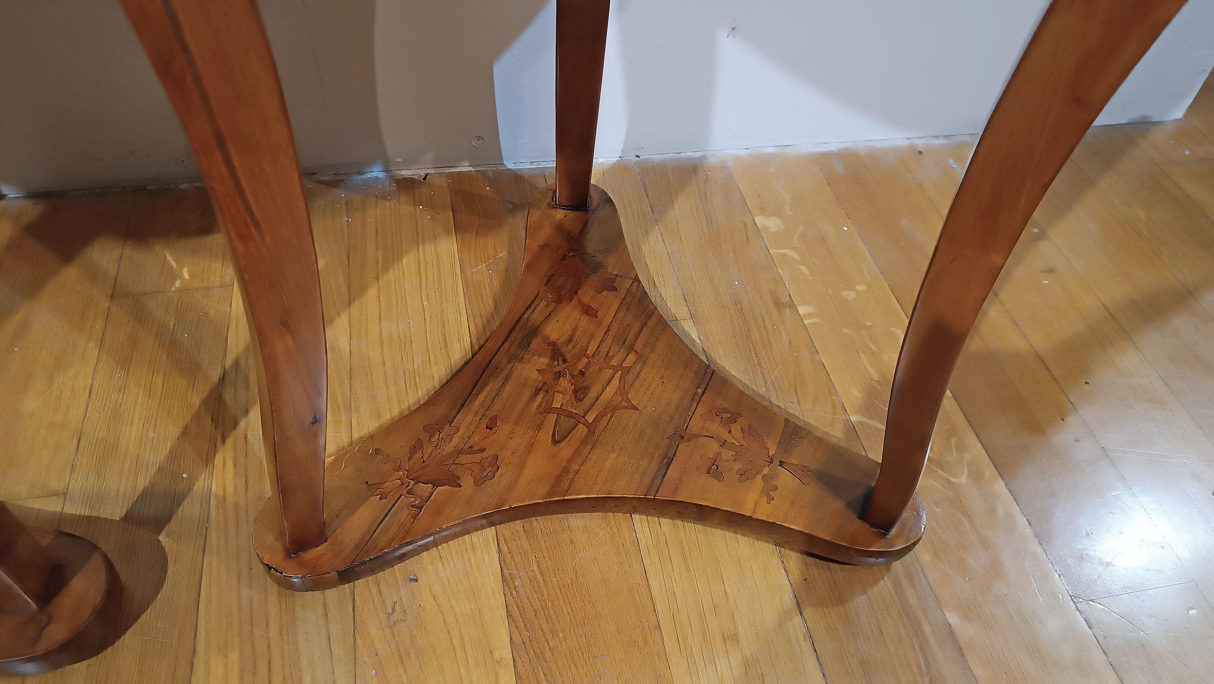 SPÄTES 18. JAHRHUNDERT PAAR DIREKTORISCHES SLAB UND EINGELEIDETE KOFFEETISCHE im Angebot 5