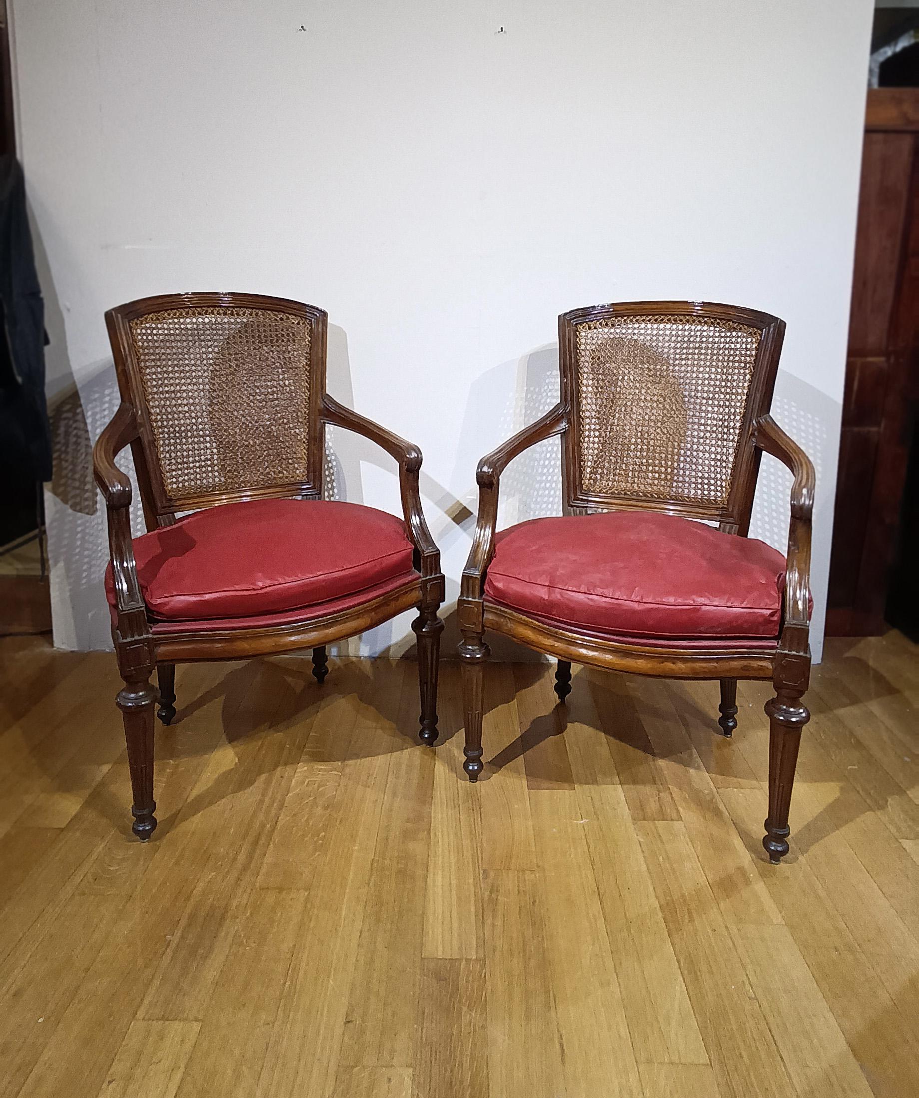 LATE 18th CENTURY PAIR OF NEOCLASSICAL ARMCHAIRS For Sale 2
