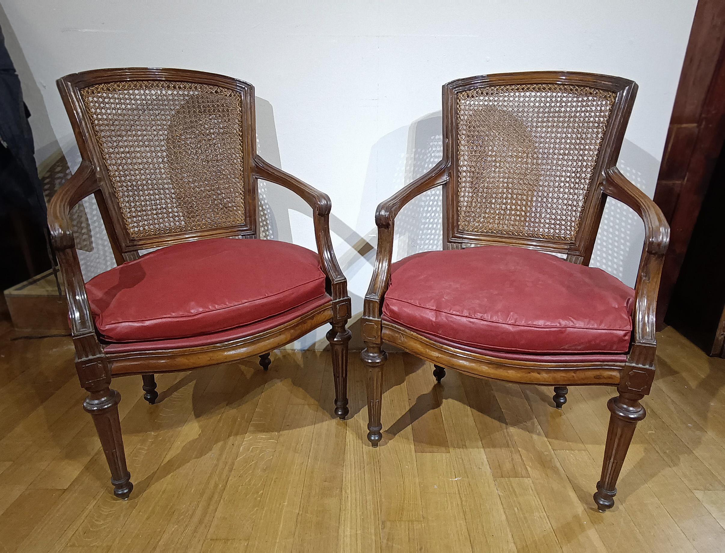 LATE 18th CENTURY PAIR OF NEOCLASSICAL ARMCHAIRS For Sale 3