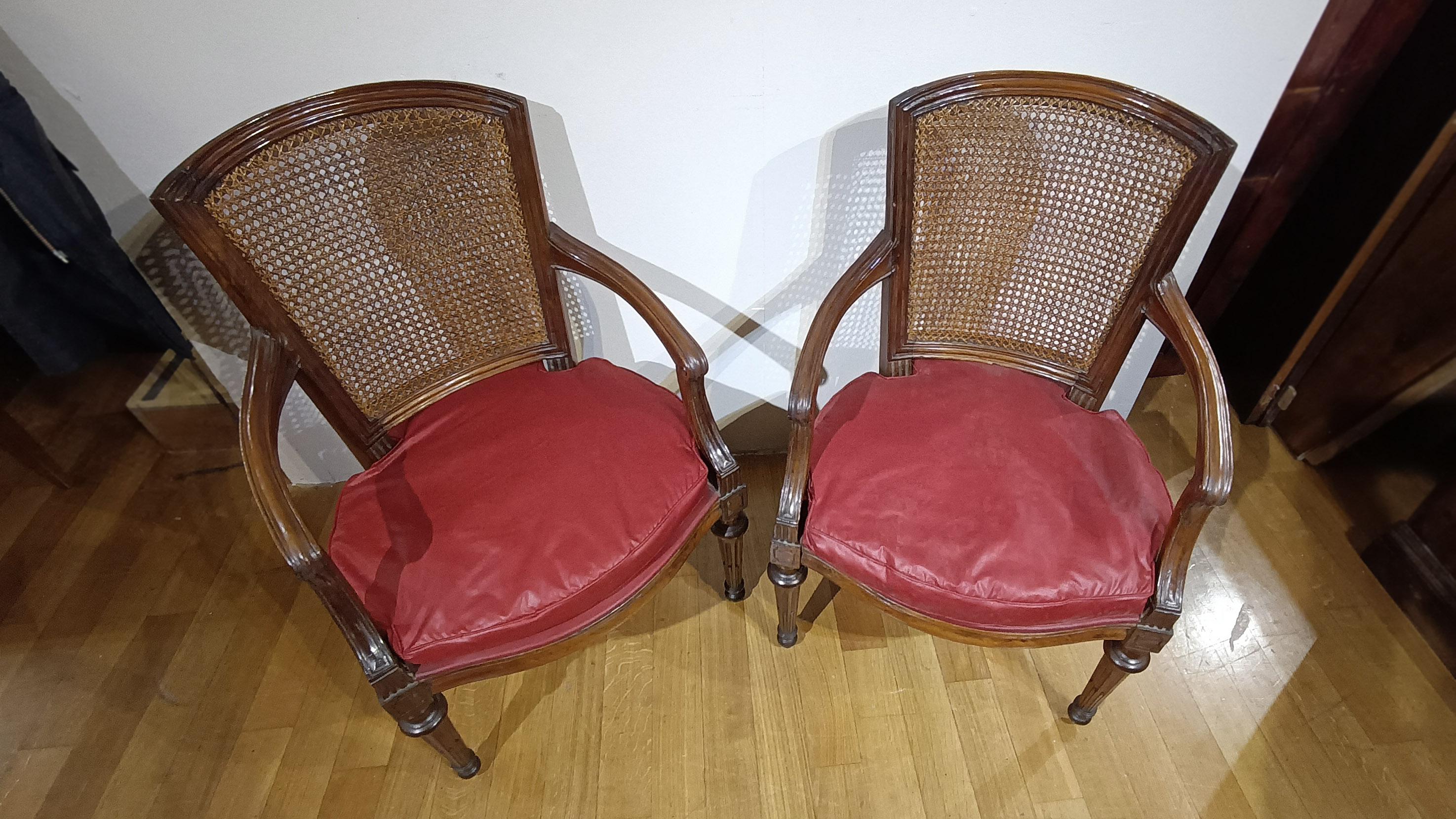 Hand-Carved LATE 18th CENTURY PAIR OF NEOCLASSICAL ARMCHAIRS For Sale
