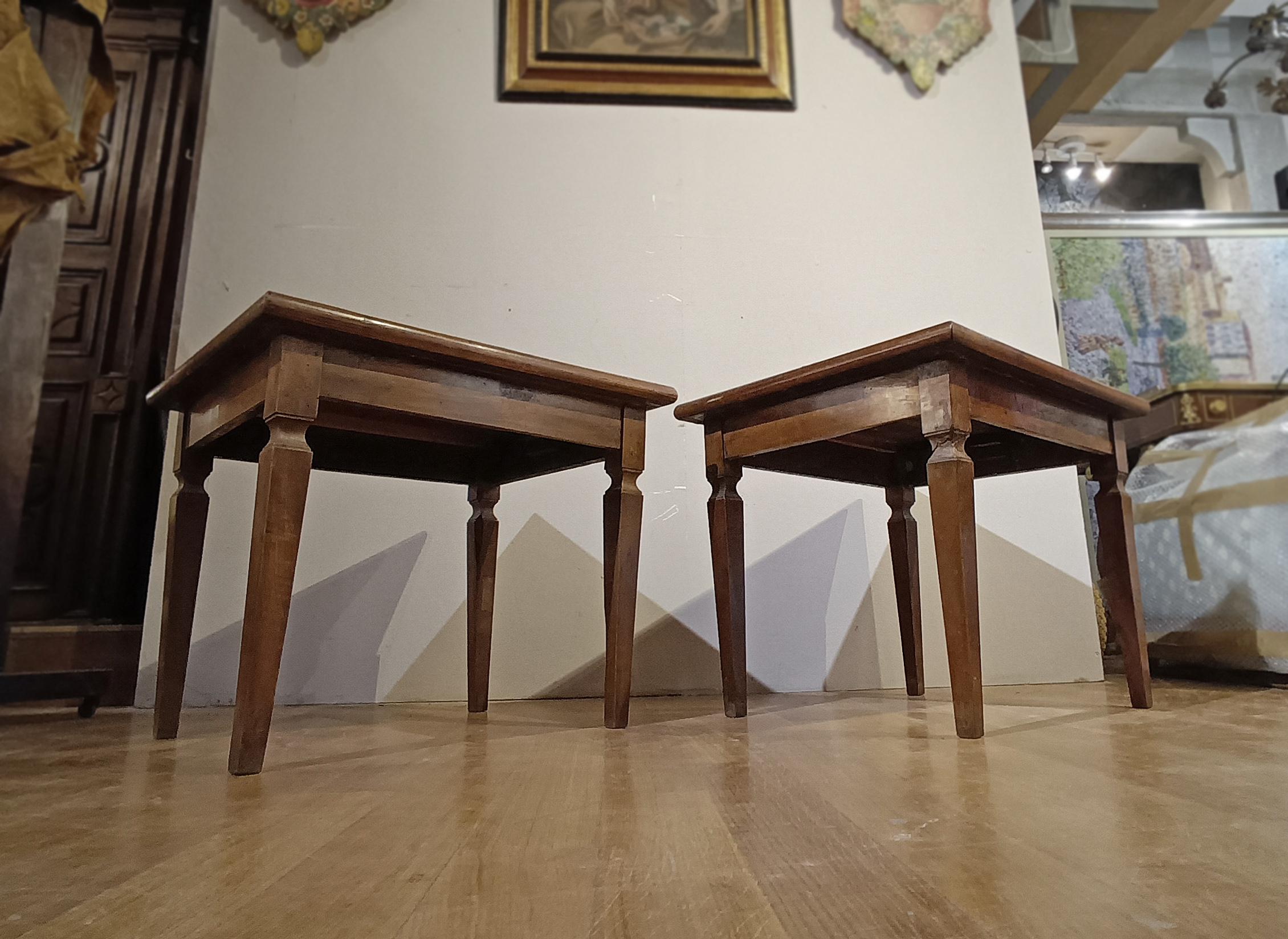 LATE 18th CENTURY PAIR OF NEOCLASSICAL COFFEE TABLES en vente 1