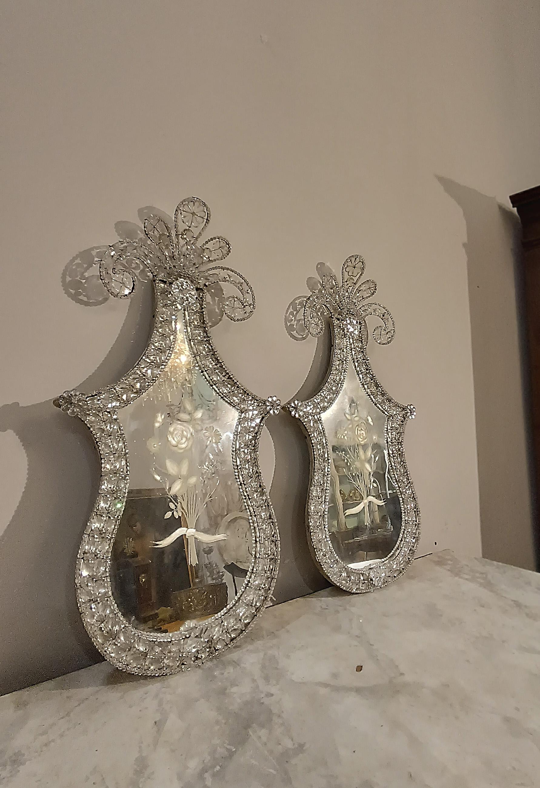 Neoclassico LATE 18th CENTURY PAIR OF NEOCLASSICAL MIRRORS WITH CRYSTALS in vendita