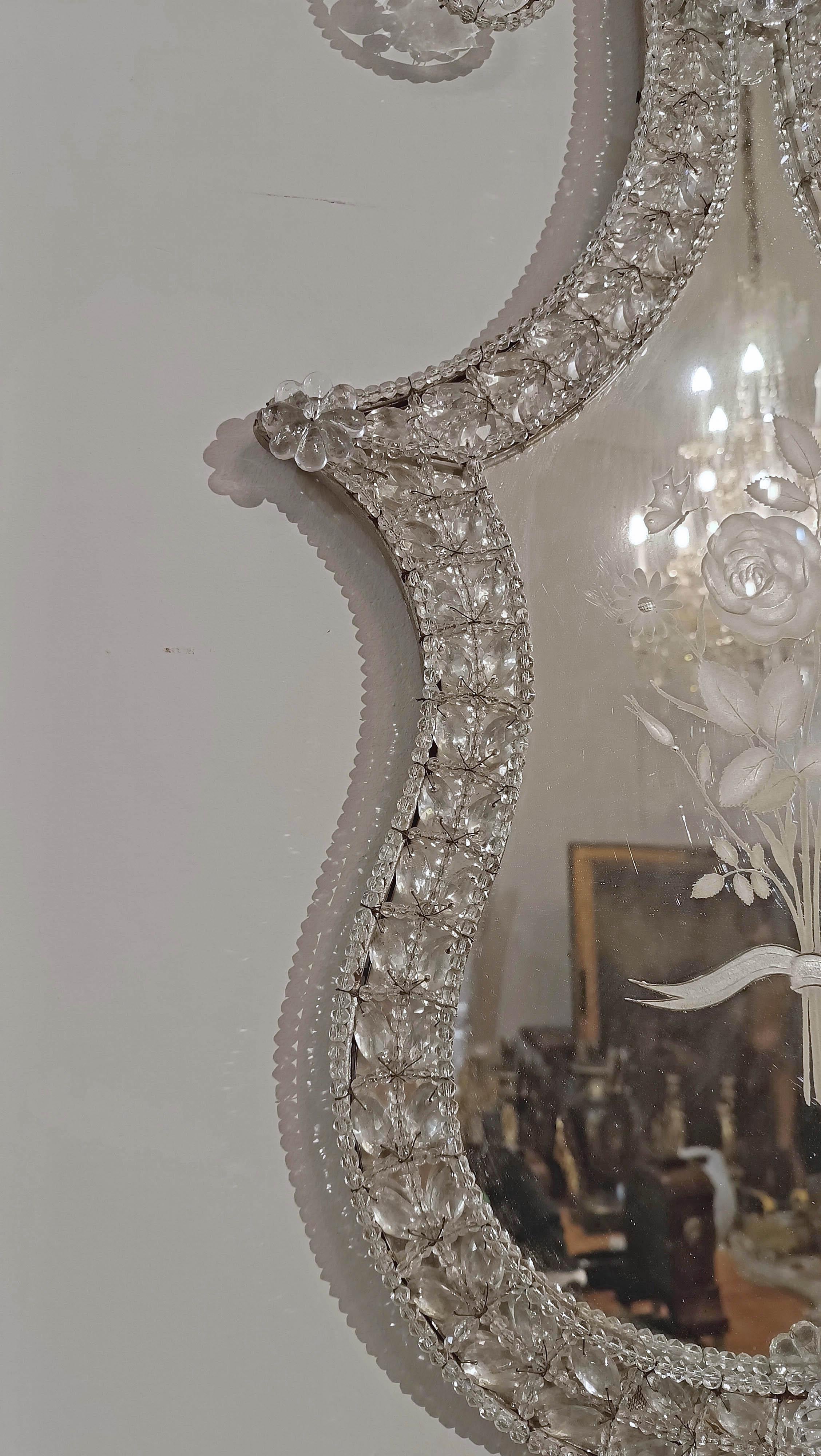 LATE 18th CENTURY PAIR OF NEOCLASSICAL MIRRORS WITH CRYSTALS In condizioni buone in vendita a Firenze, FI