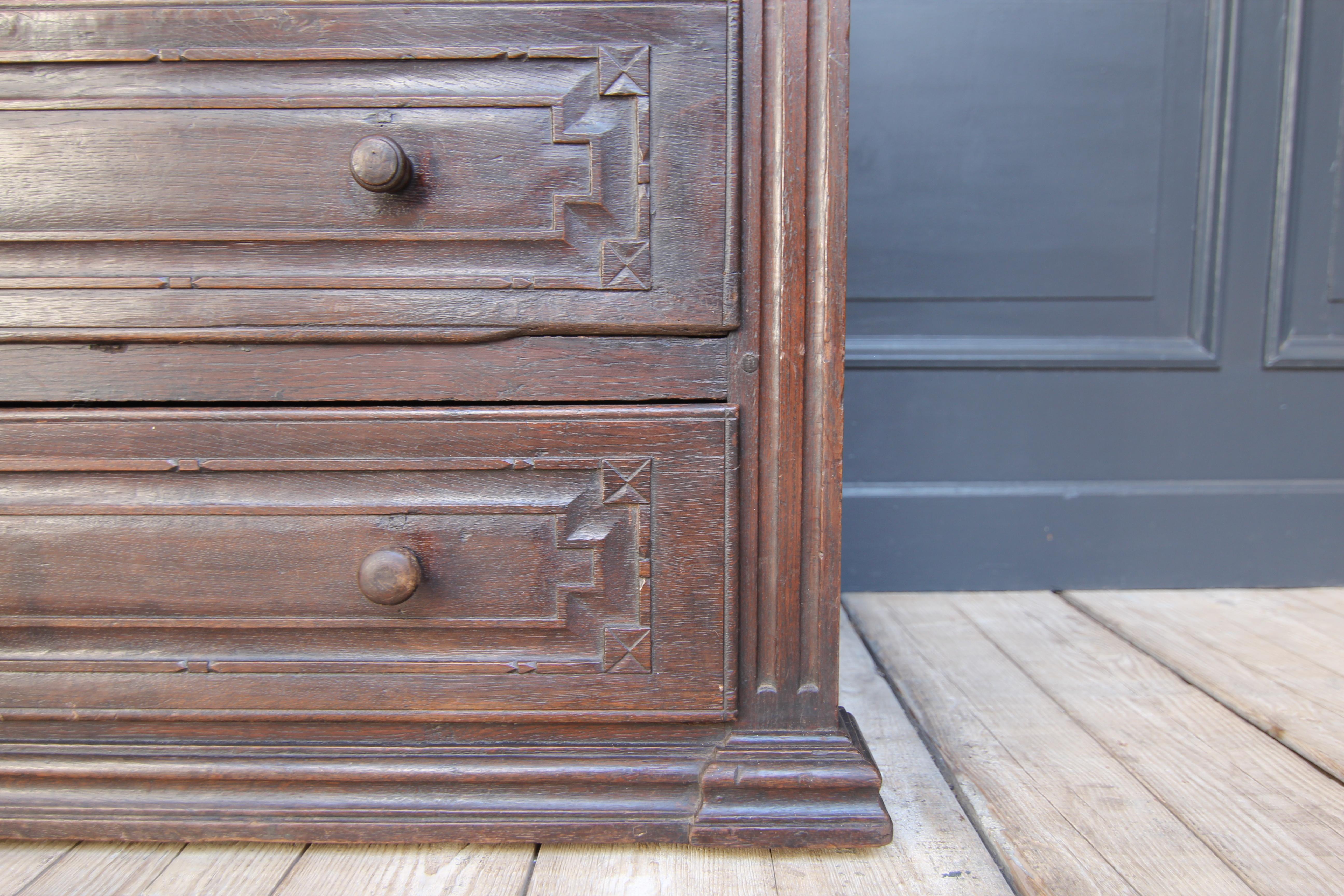 Late 18th Century Provincial Chest of Drawers Made of Oak 10
