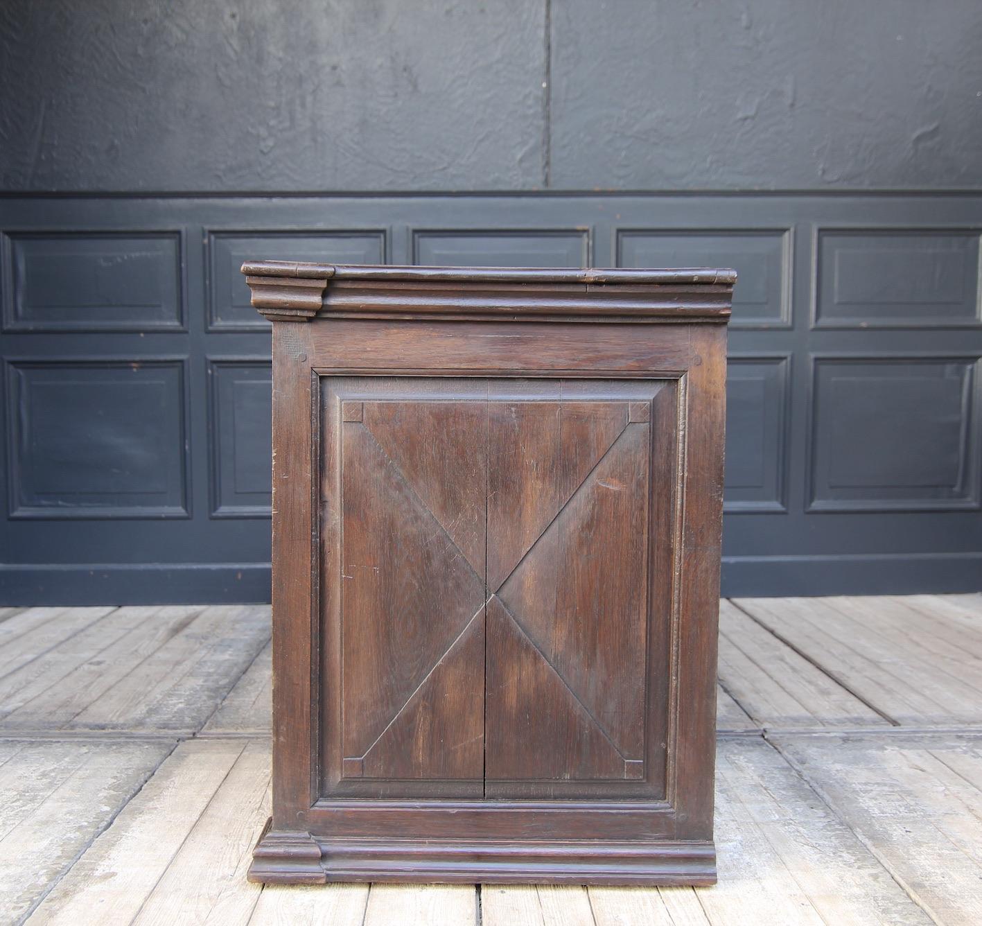 Late 18th Century Provincial Chest of Drawers Made of Oak 2
