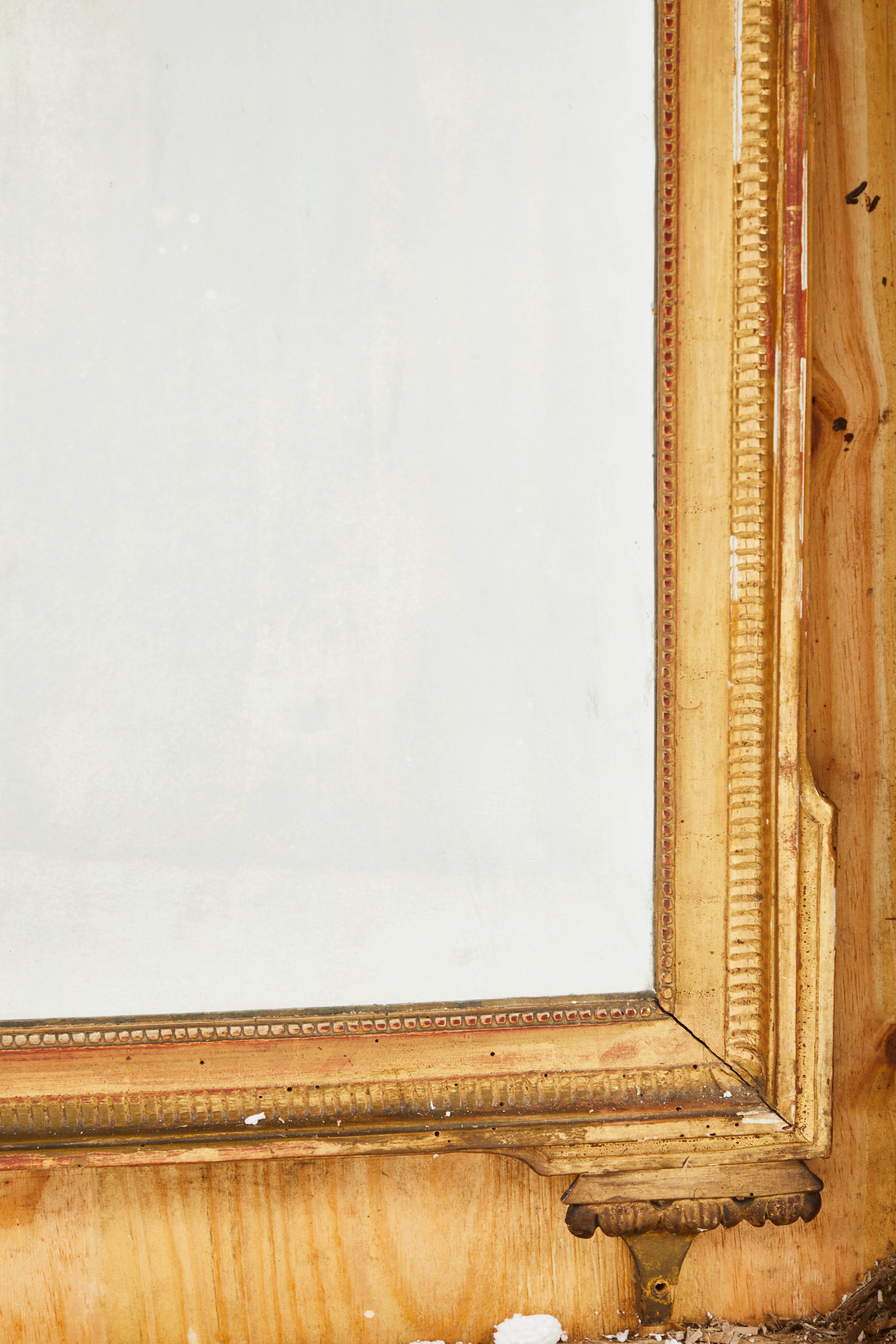 Wood Late 18th Century Provincial Giltwood Mirror For Sale
