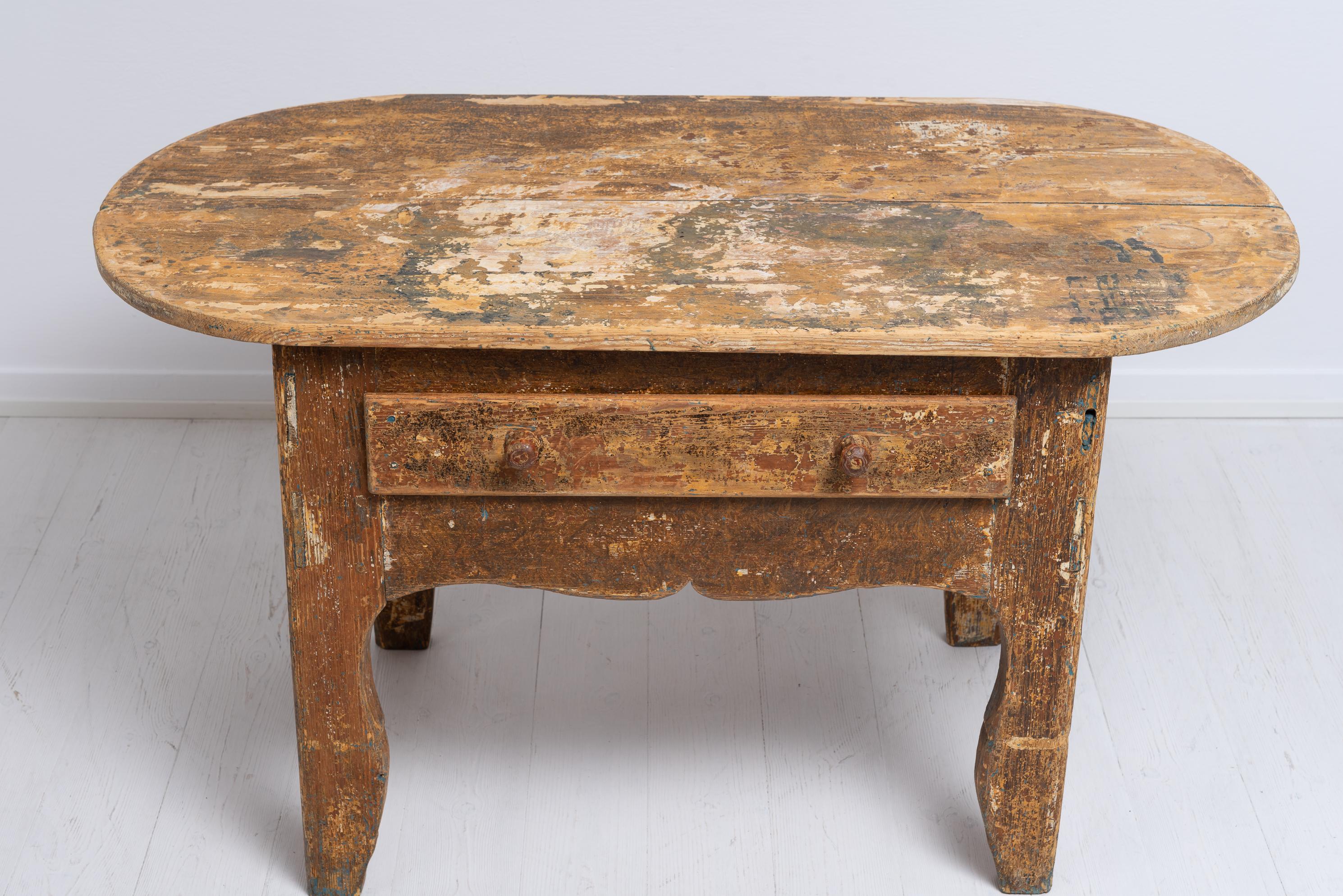 Rare table basse rococo suédoise d'art populaire suédois de la fin du 18ème siècle en vente 4