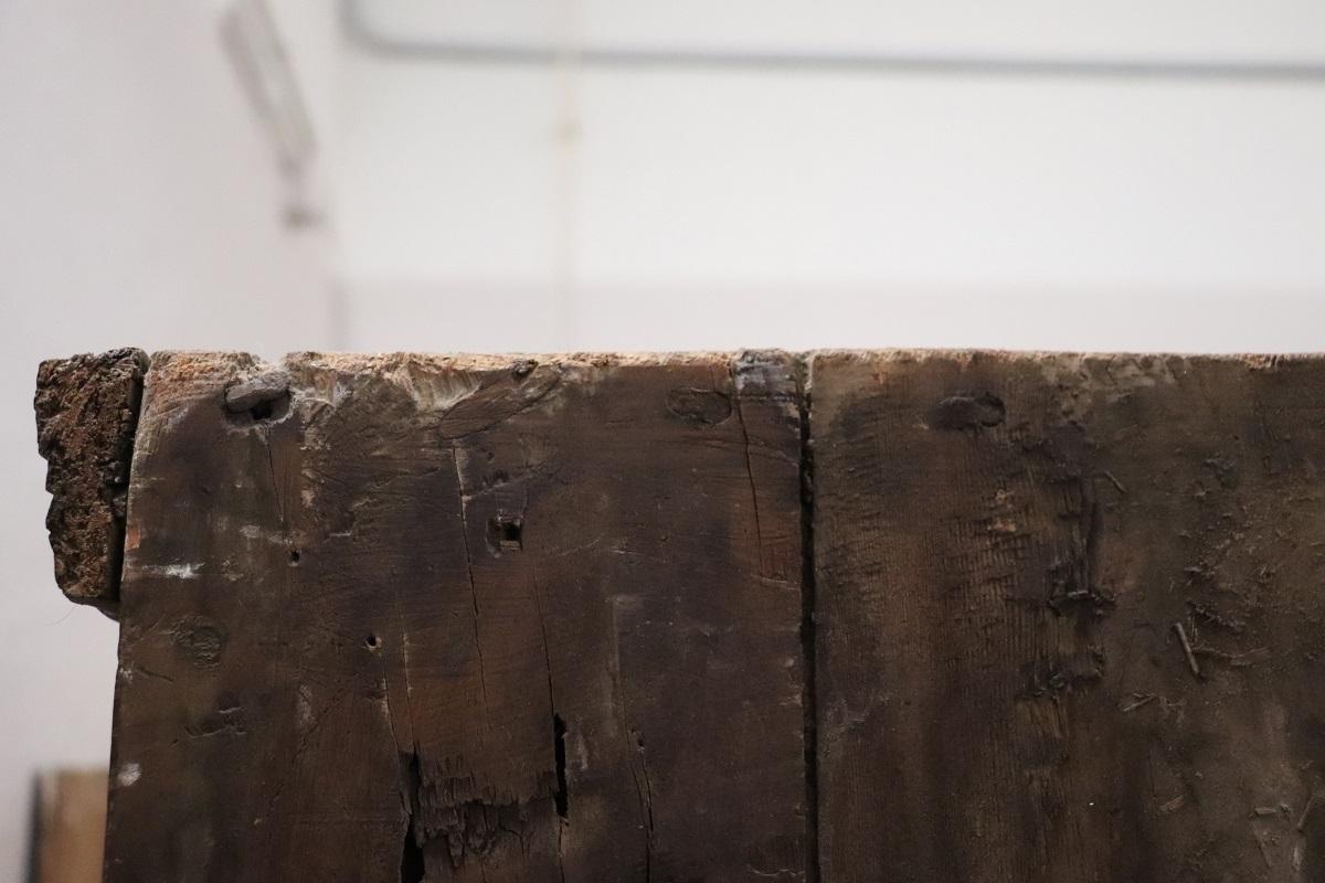 Rustikaler antiker Schrank aus Fir-Holz aus dem späten 18. Jahrhundert im Angebot 10