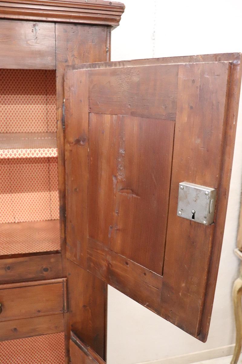 Late 18th Century Rustic Antique Cabinet in Fir Wood For Sale 4